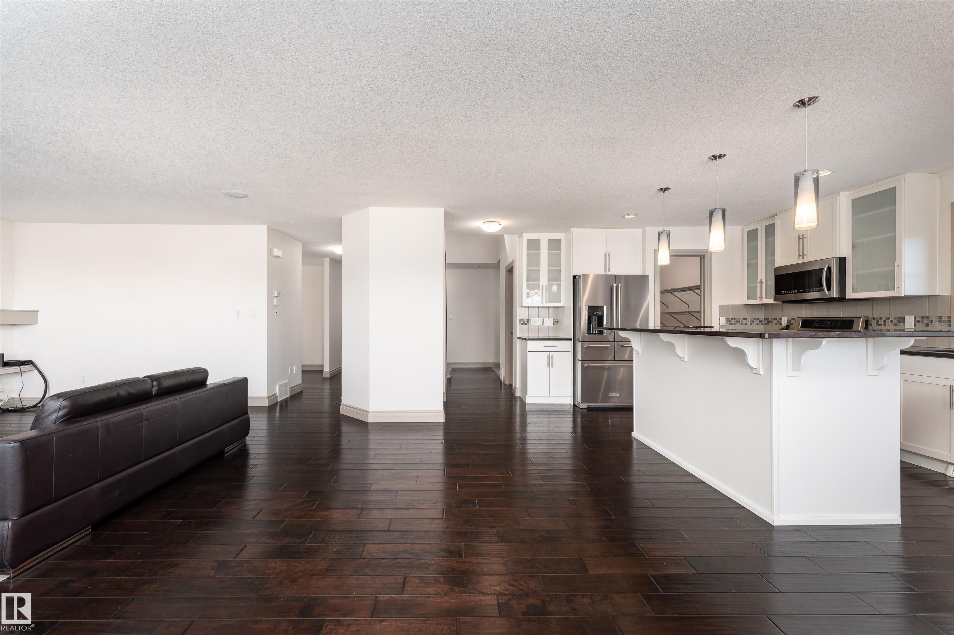 Photo 13 at 5414 Bonaventure Avenue NW, Griesbach, Edmonton