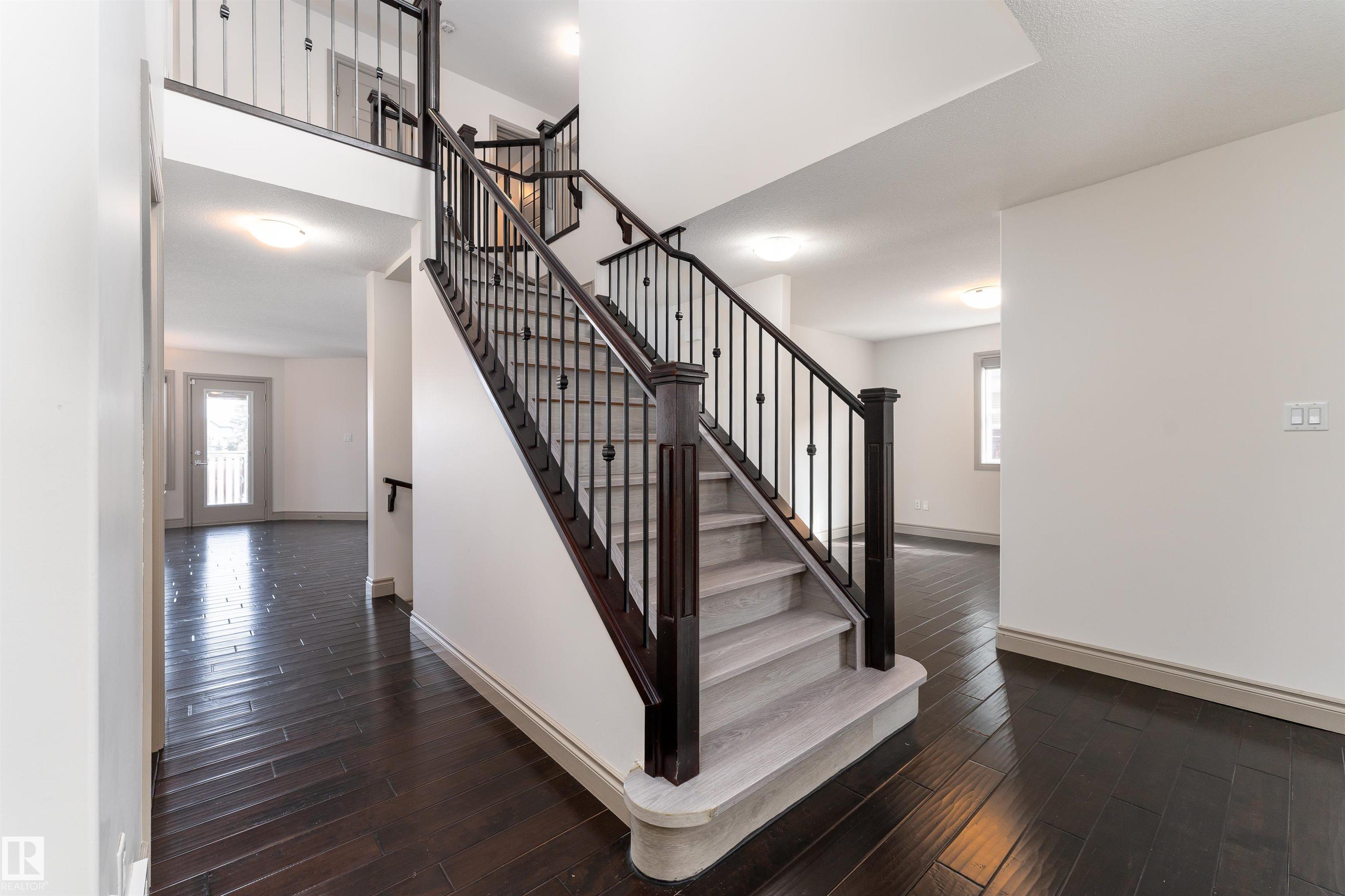 Photo 7 at 5414 Bonaventure Avenue NW, Griesbach, Edmonton