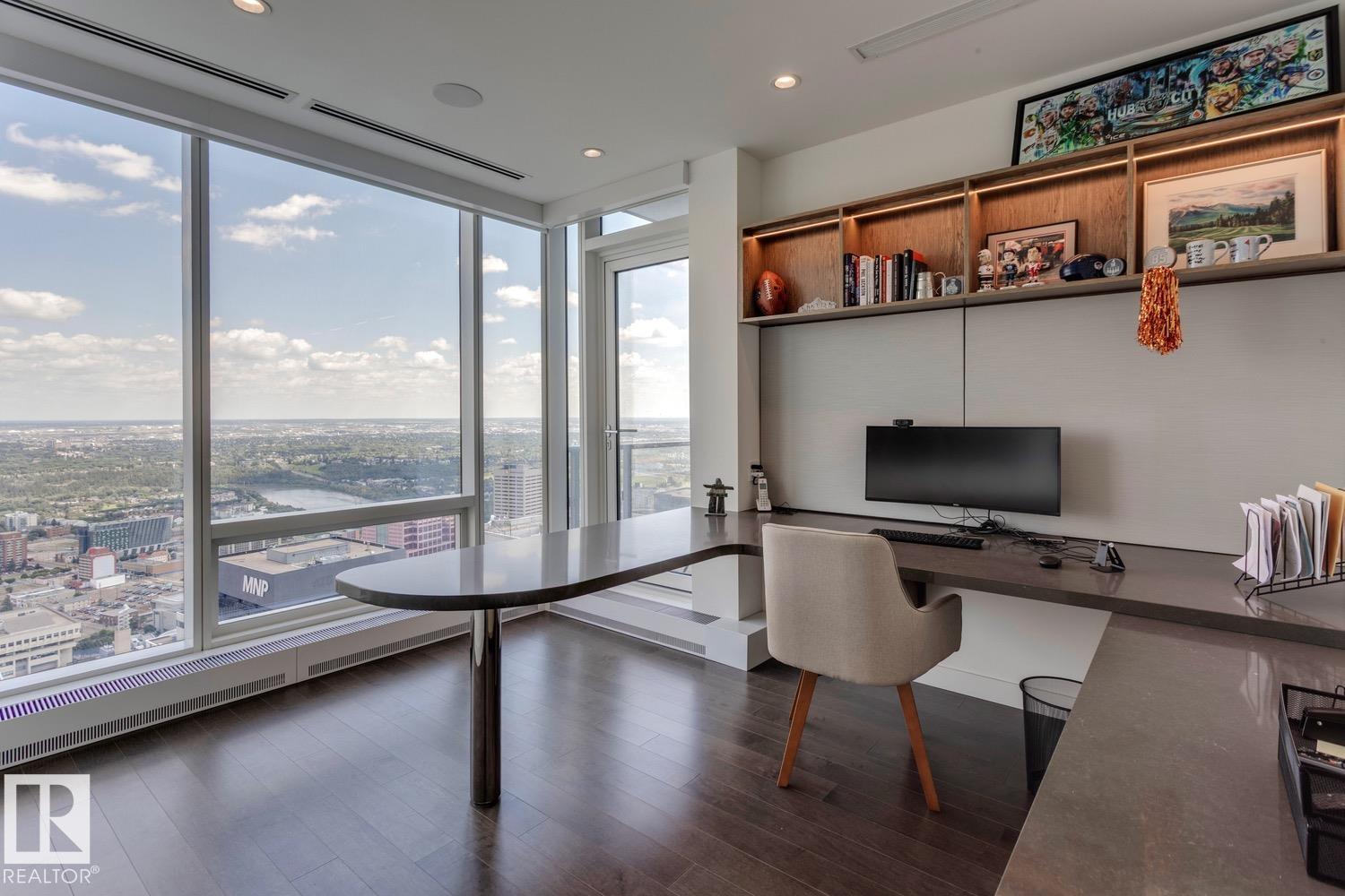 https://zimg.paragon.ice.com/ParagonImages/Property/PM/RAE/225396008/20/0/0/28527e66c886229d5a6138e81e9451a5/1/77dd06be756759e57a0312a6c85a6065/225396008-91da5b3c-0d91-4ef8-aaa4-ab9f76430abd.JPG