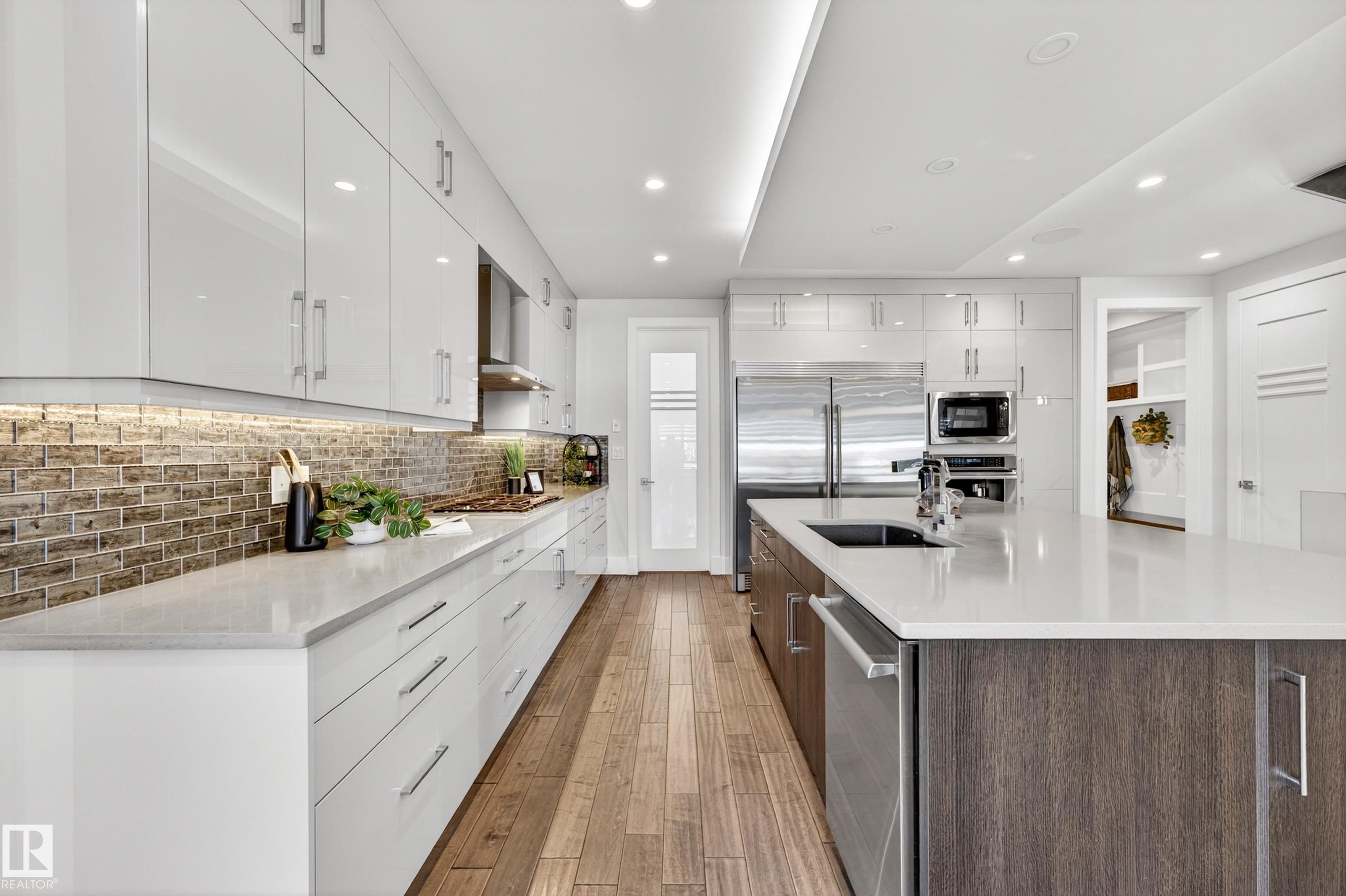 Photo 17 at 14132 97 Avenue NW, Crestwood, Edmonton