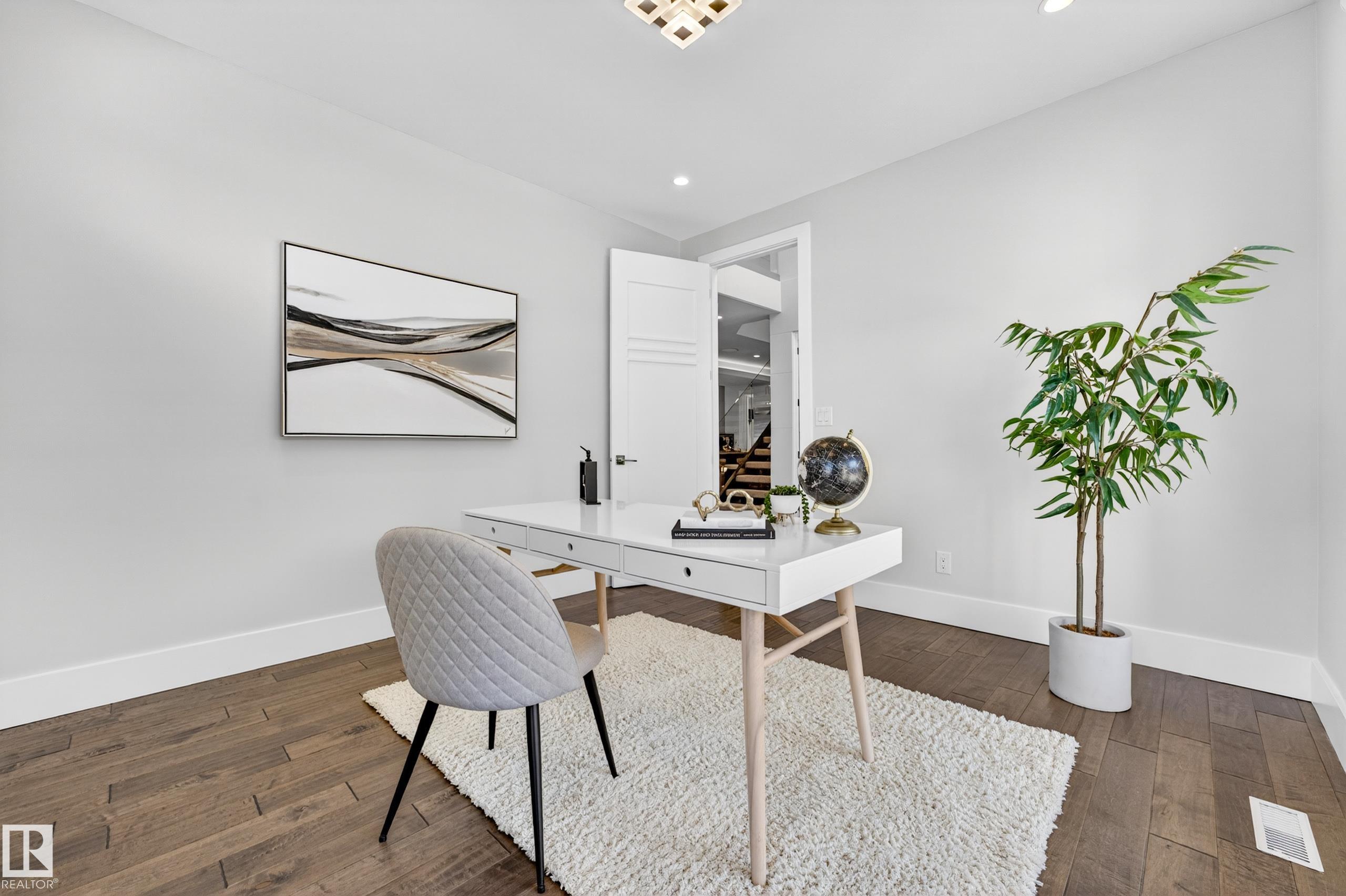 Photo 22 at 14132 97 Avenue NW, Crestwood, Edmonton