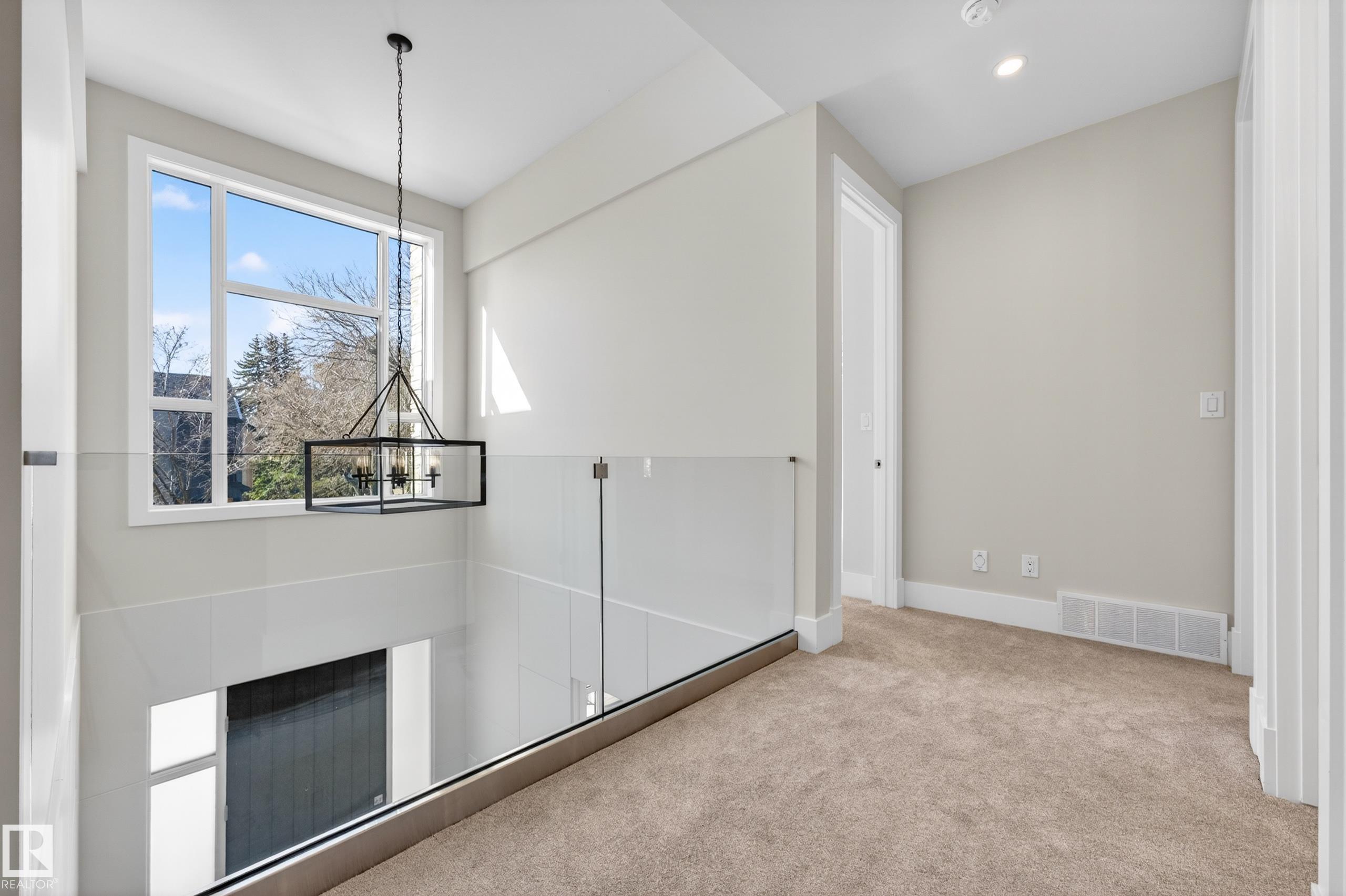 Photo 39 at 14132 97 Avenue NW, Crestwood, Edmonton