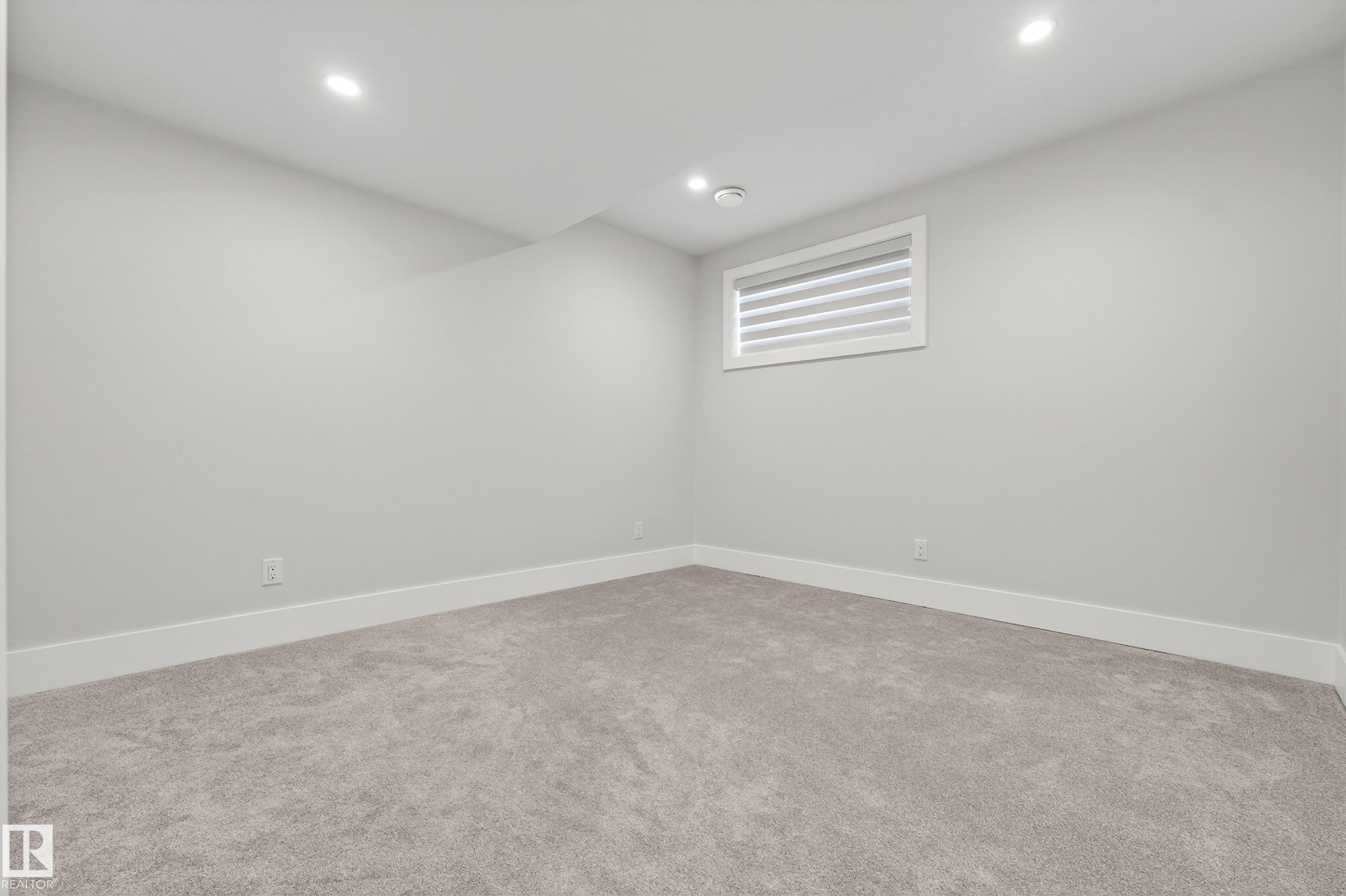 https://zimg.paragon.ice.com/ParagonImages/Property/PM/RAE/225396011/54/0/0/e3b577506ba3f8c7e2c2079d777b0273/1/0477250f9673111bf6e0354a56746f8f/225396011-e6ab1694-16aa-4742-9c1f-7bd1fd600e82.JPG