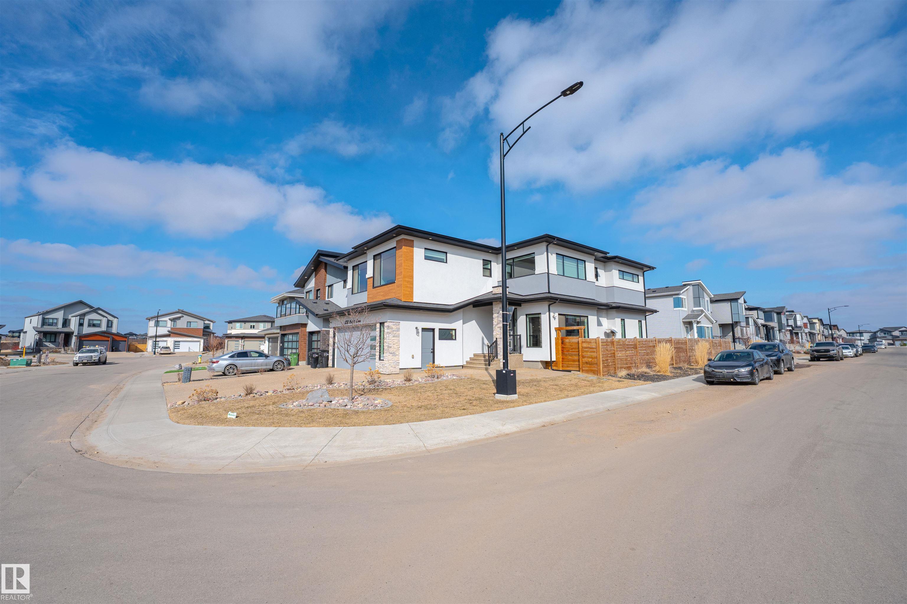 3130 Kostash green SW, Keswick, Edmonton