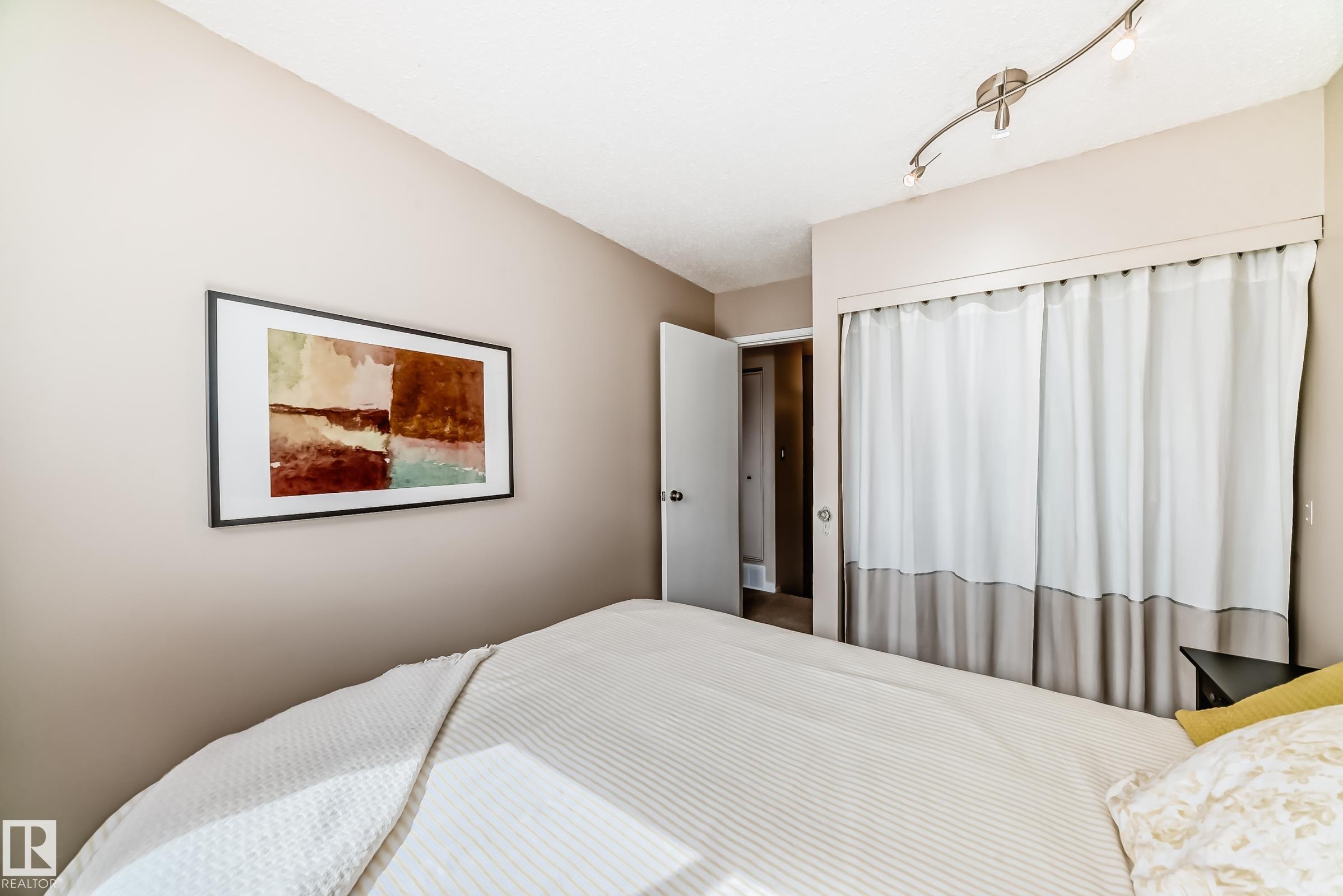 Photo 26 at 8113 27 Avenue NW, Meyonohk, Edmonton