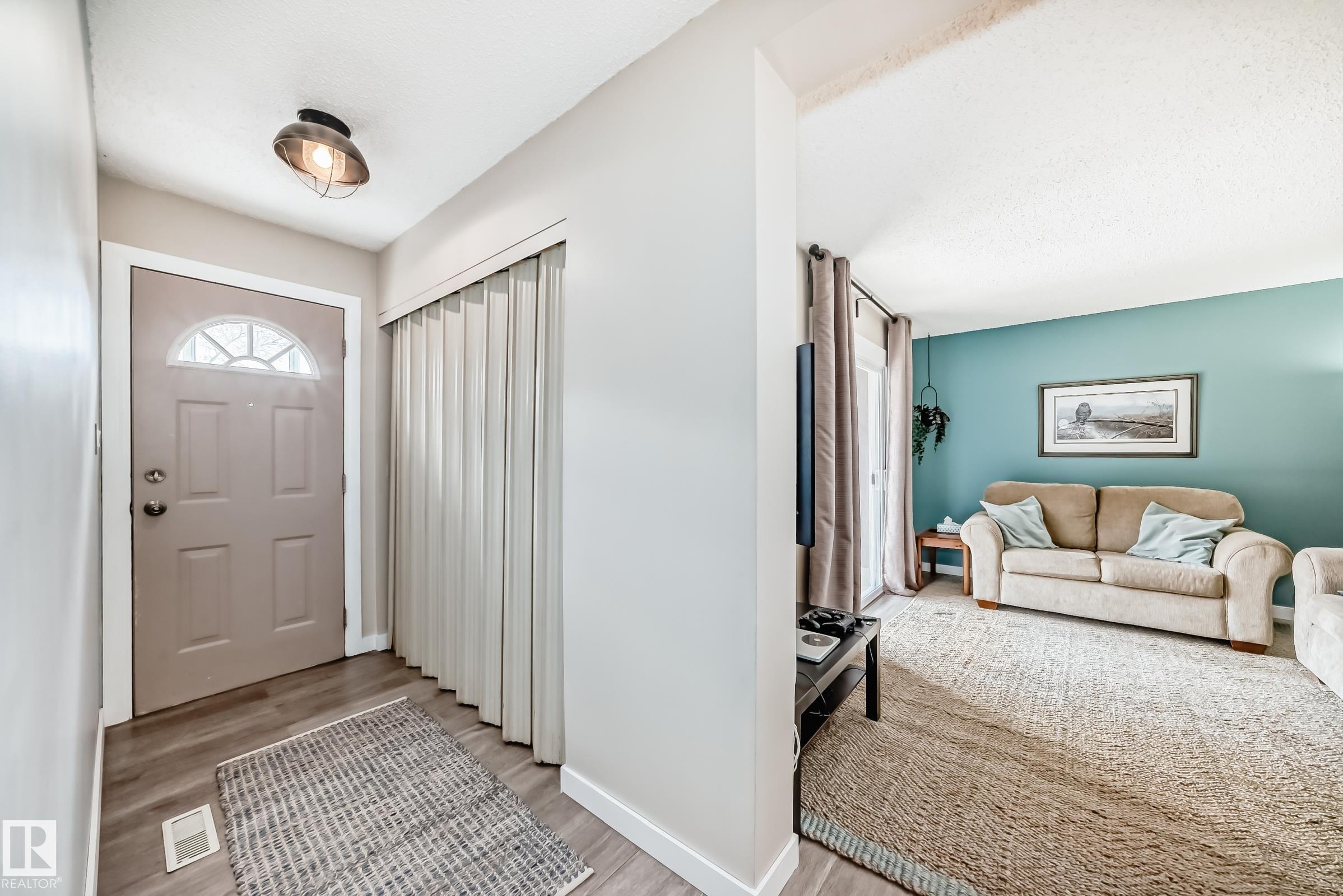 8113 27 Avenue NW, Meyonohk, Edmonton