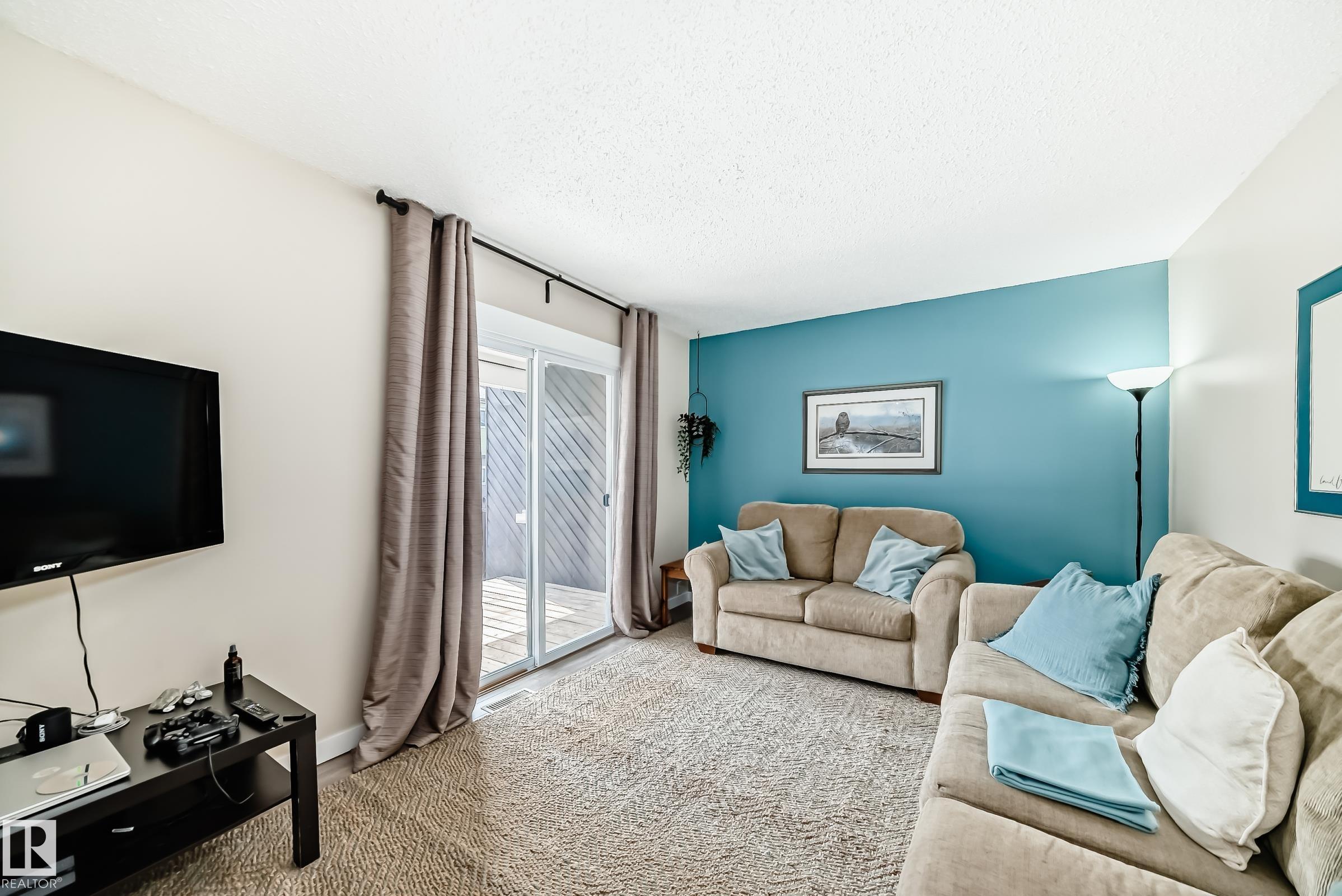 Photo 7 at 8113 27 Avenue NW, Meyonohk, Edmonton