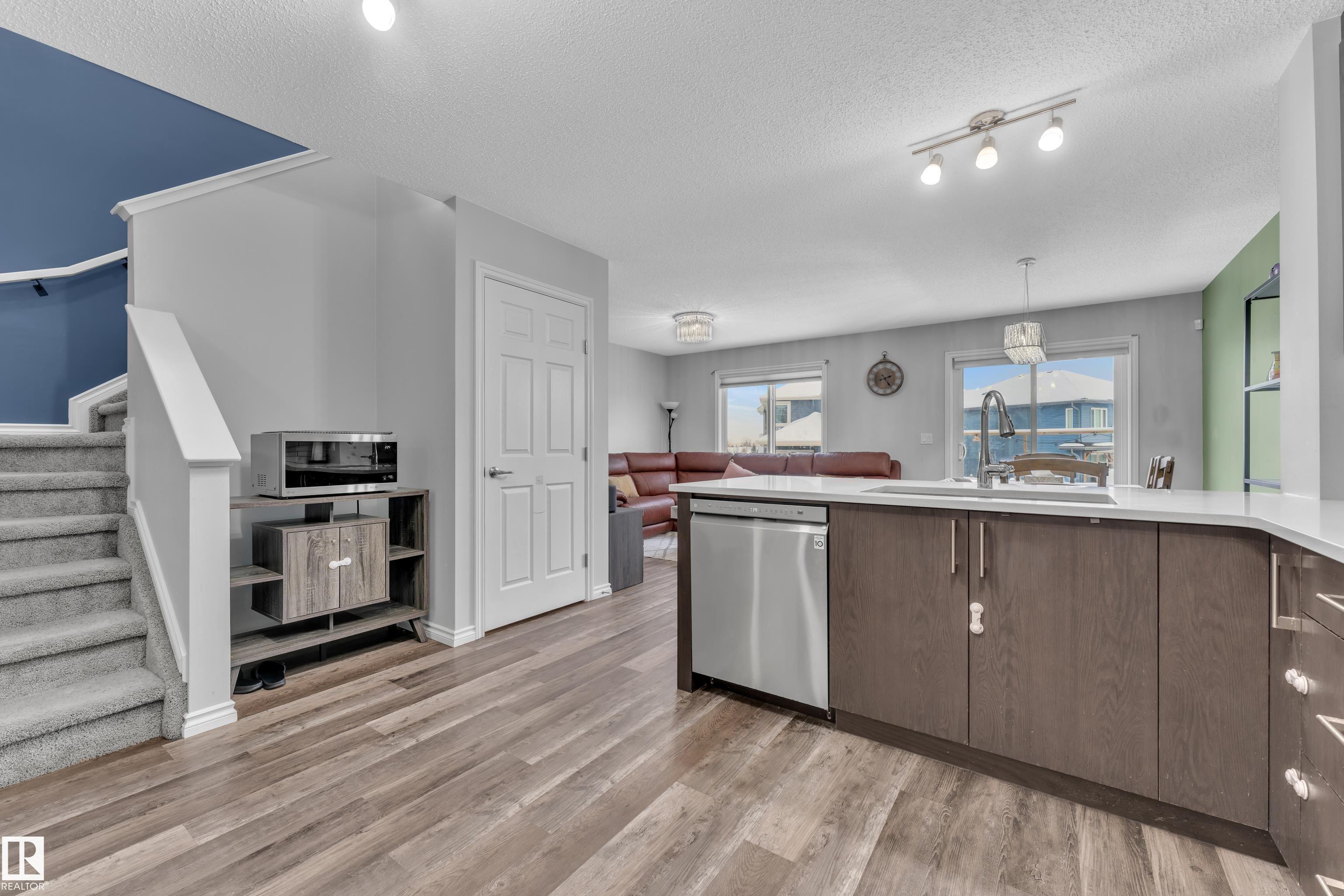 Photo 9 at 9425 206a Street NW, Webber Greens, Edmonton