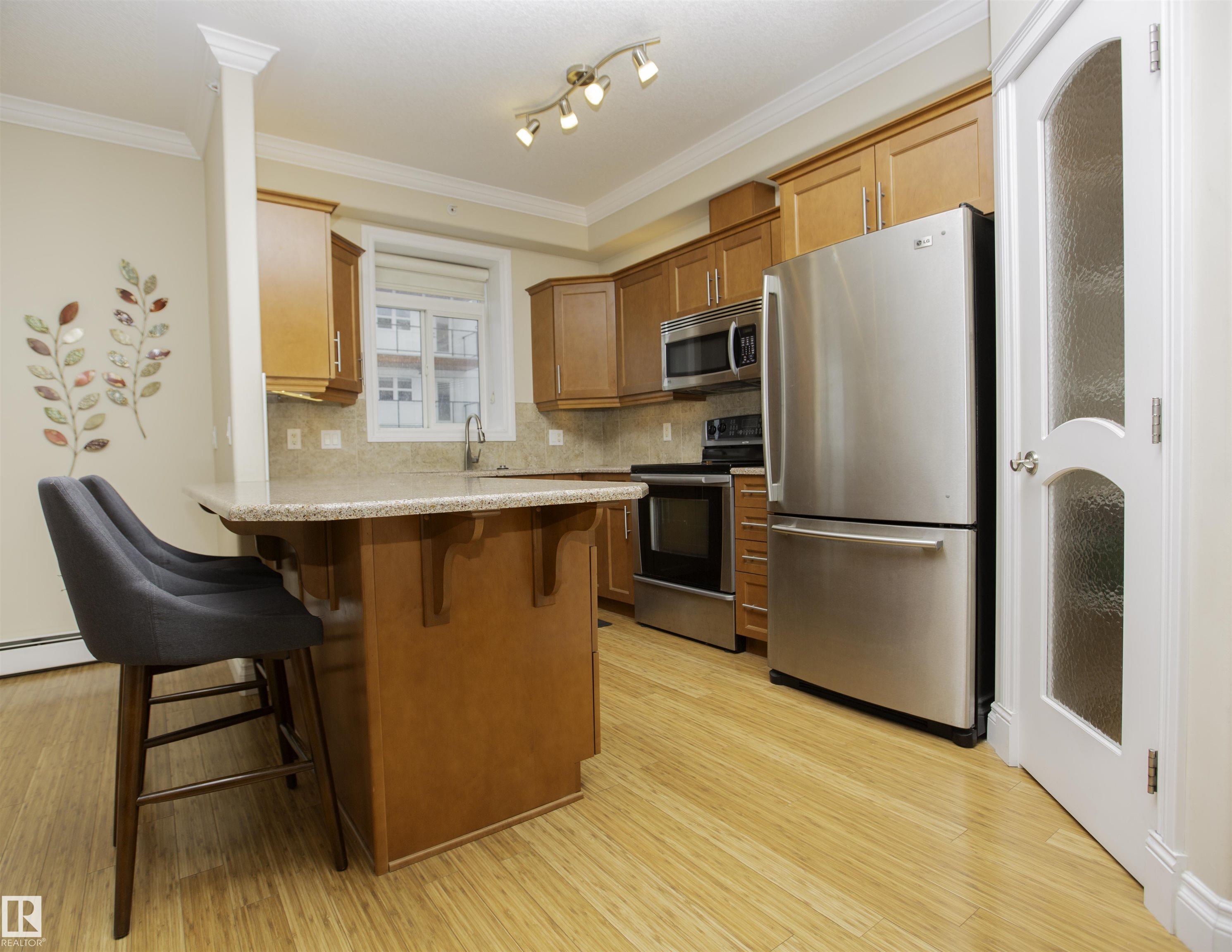 202 - 8631 108 Street NW, Garneau, Edmonton