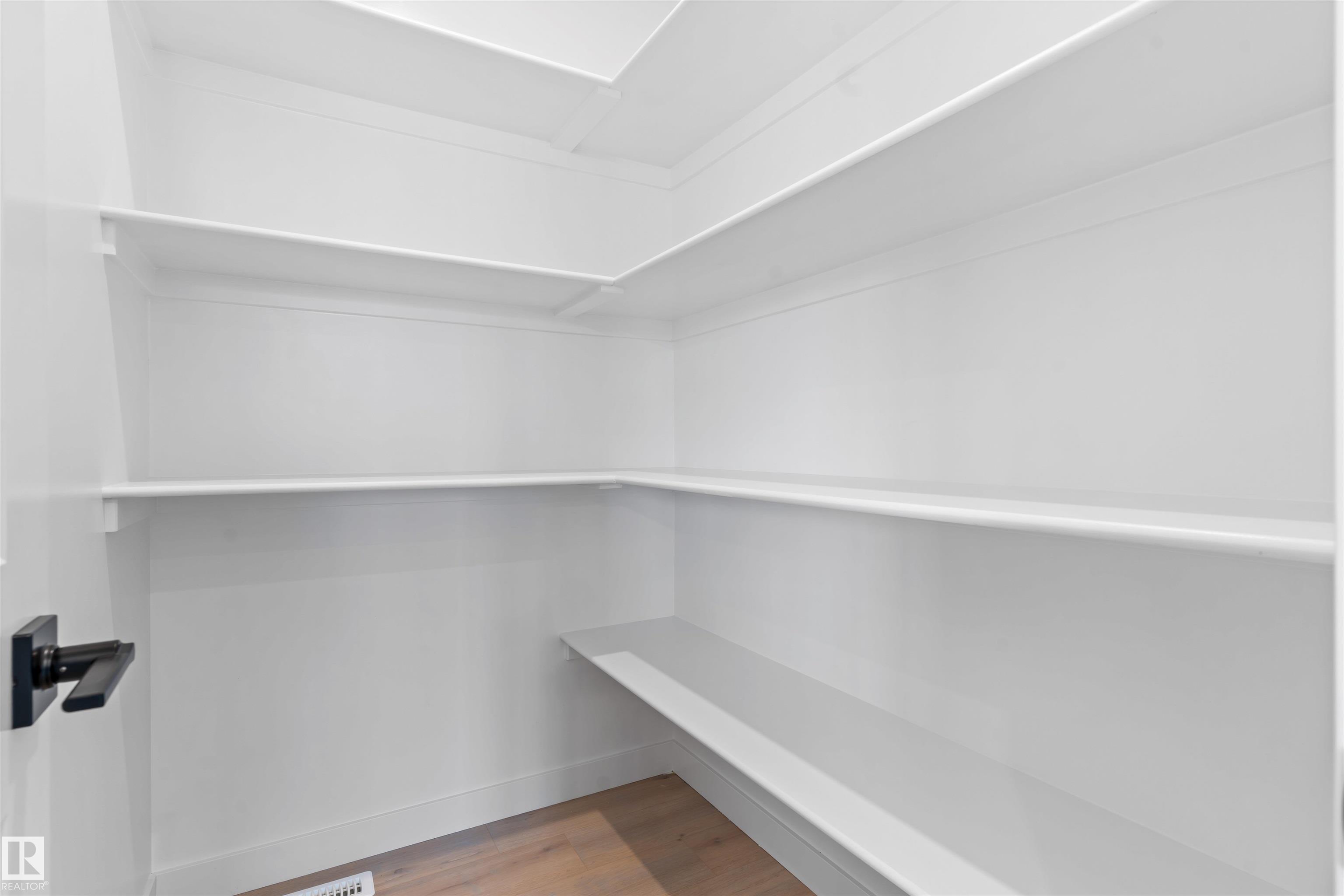 Photo 15 at 9 Axelwood Crescent, Jesperdale, Spruce Grove