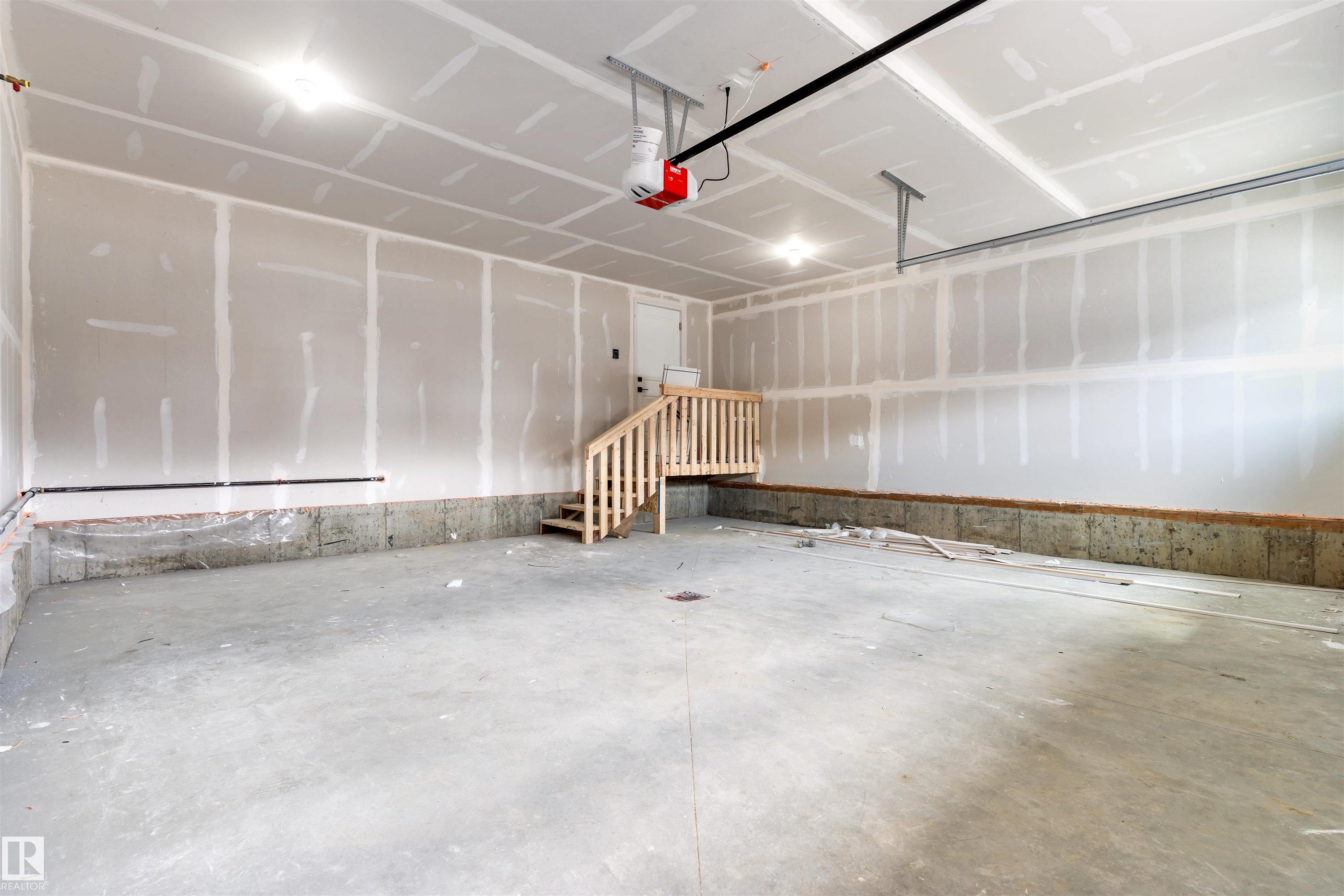 Photo 39 at 9 Axelwood Crescent, Jesperdale, Spruce Grove