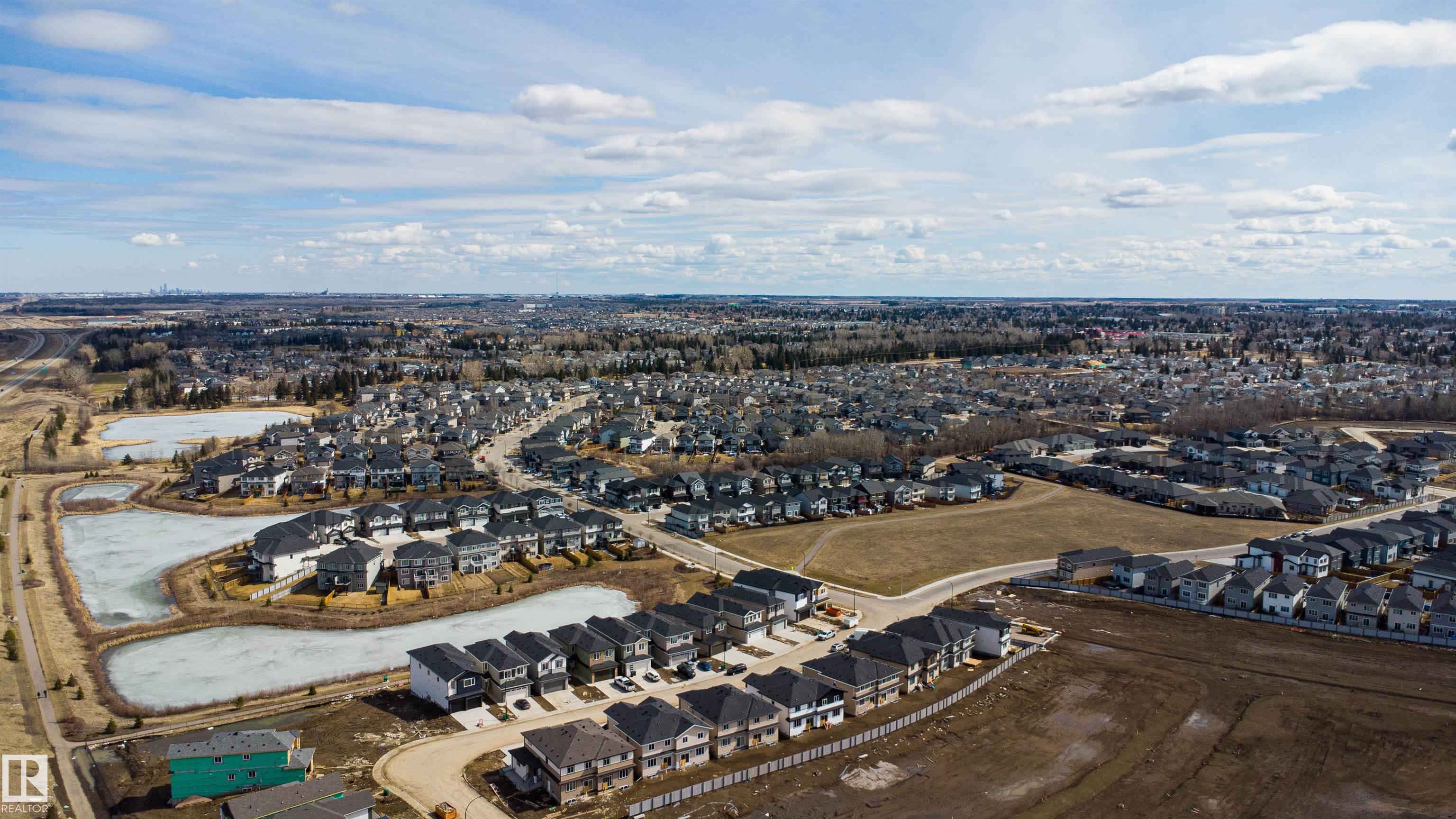 Photo 43 at 9 Axelwood Crescent, Jesperdale, Spruce Grove