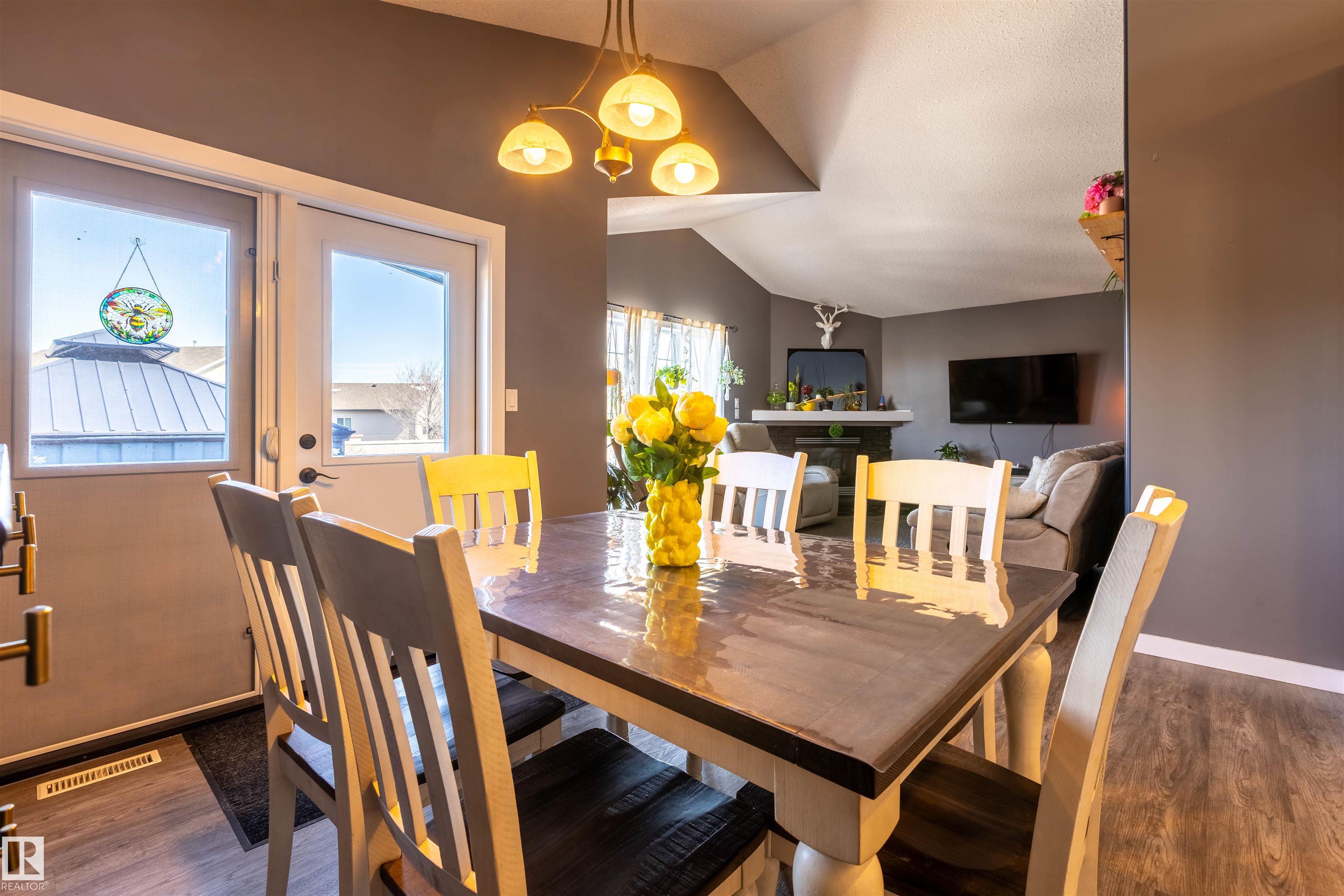 Photo 11 at 9719 87 Street, Morinville