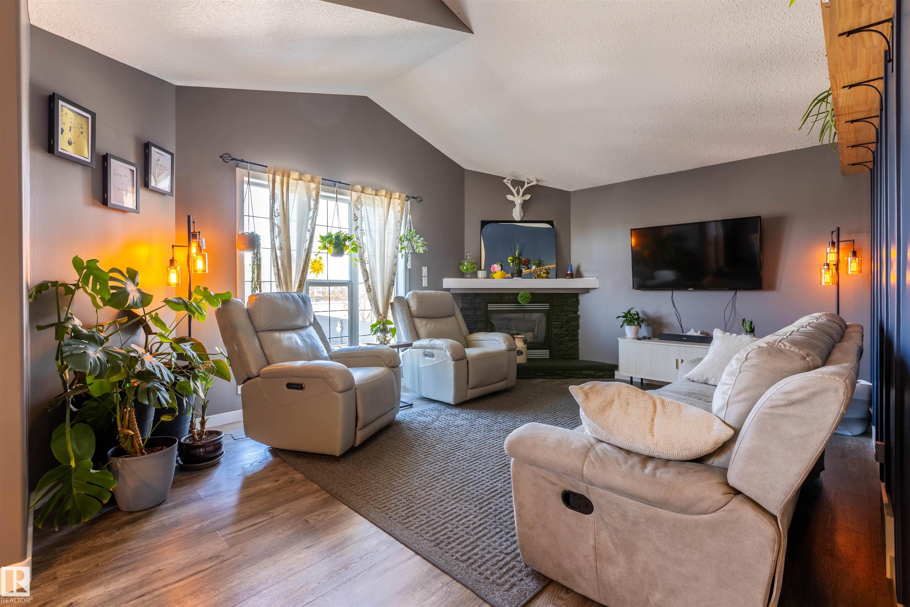 Photo 14 at 9719 87 Street, Morinville