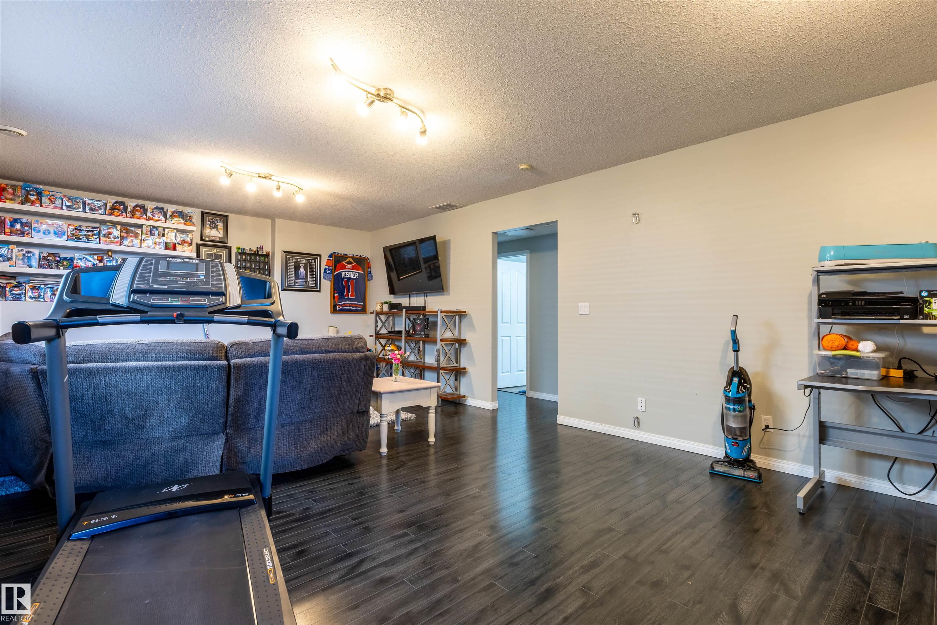 Photo 30 at 9719 87 Street, Morinville