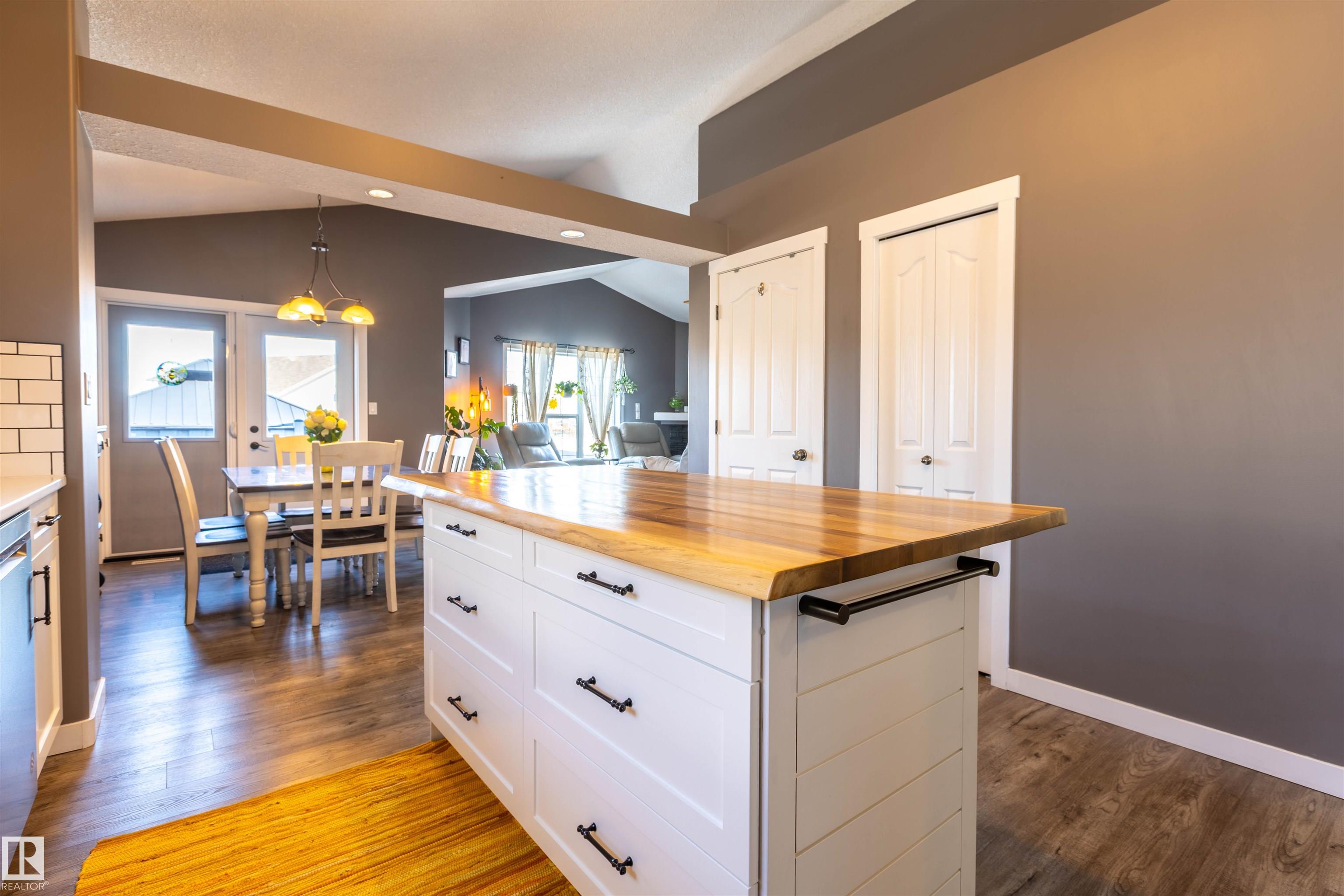 Photo 7 at 9719 87 Street, Morinville