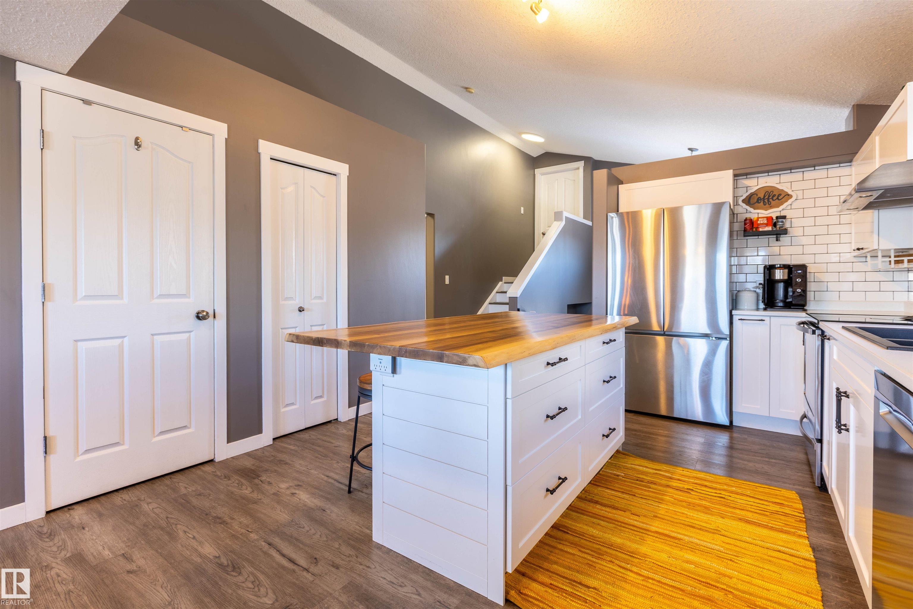 Photo 9 at 9719 87 Street, Morinville