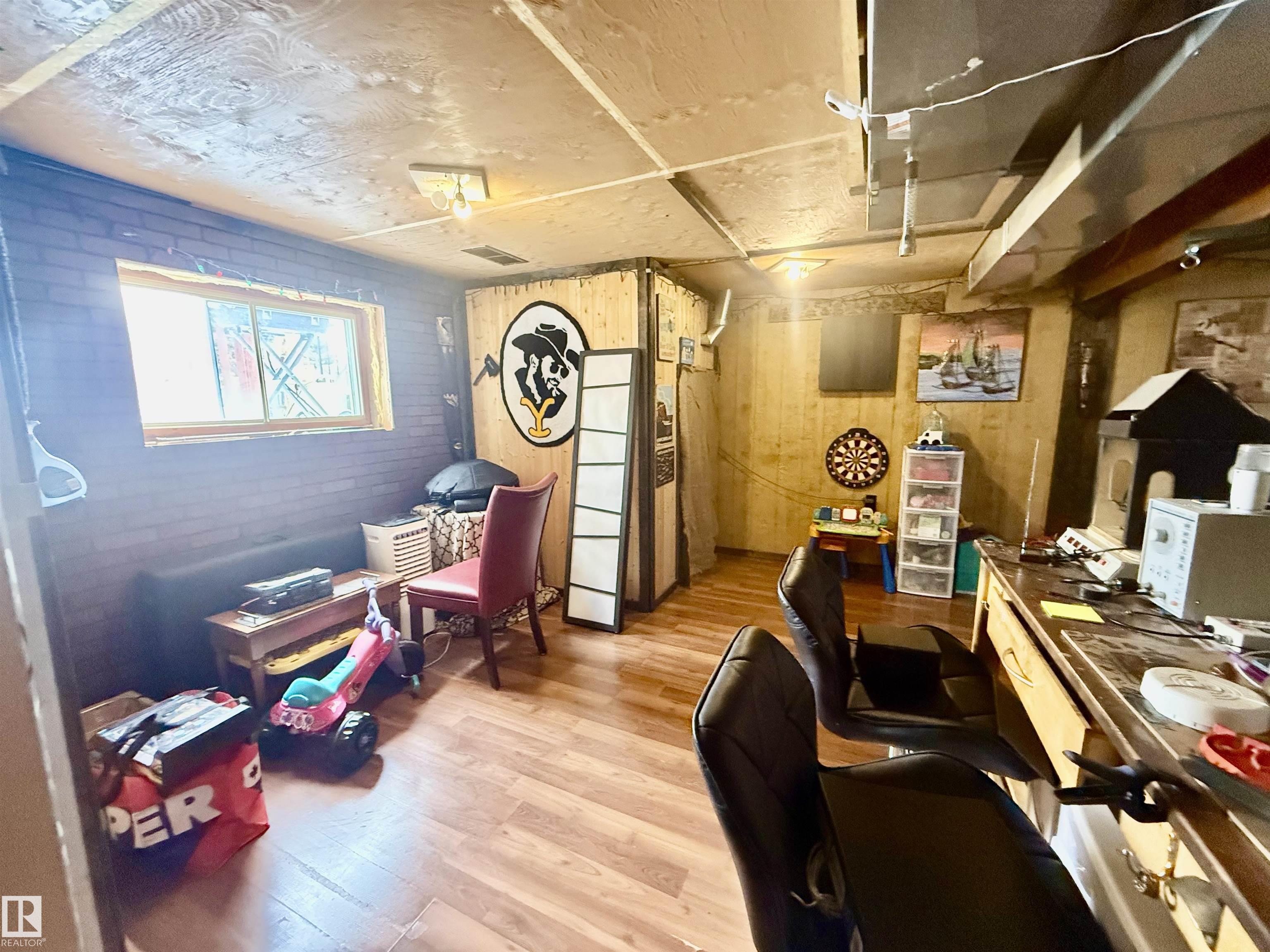 Photo 16 at 3520 17b Avenue NW, Daly Grove, Edmonton