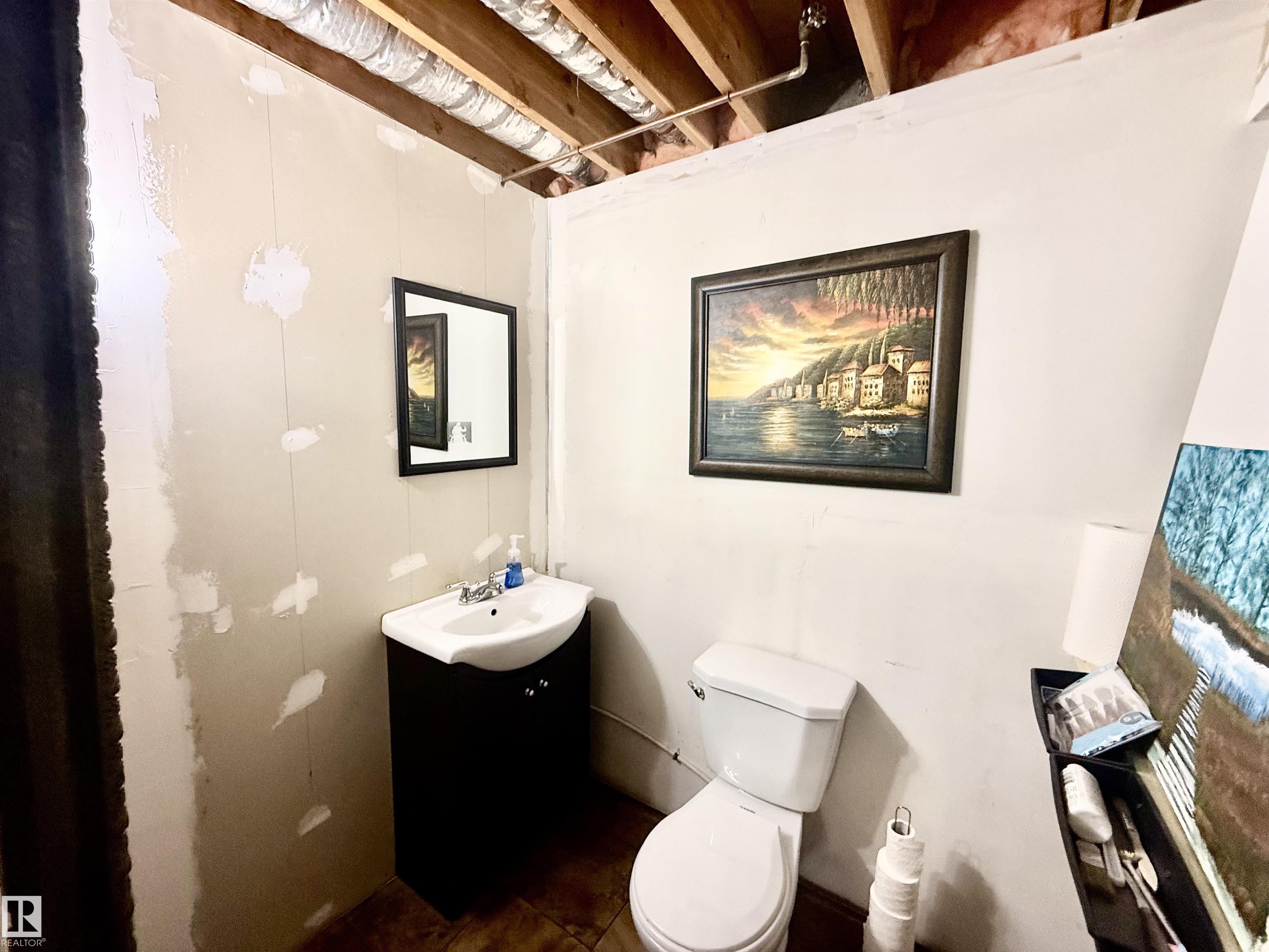 Photo 19 at 3520 17b Avenue NW, Daly Grove, Edmonton