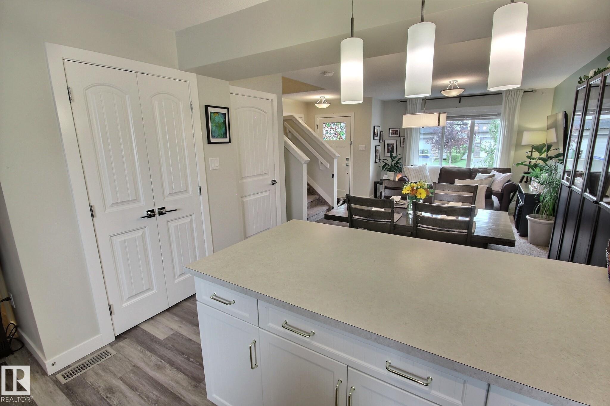 Photo 7 at 565 Chappelle Drive SW, Chappelle Area, Edmonton