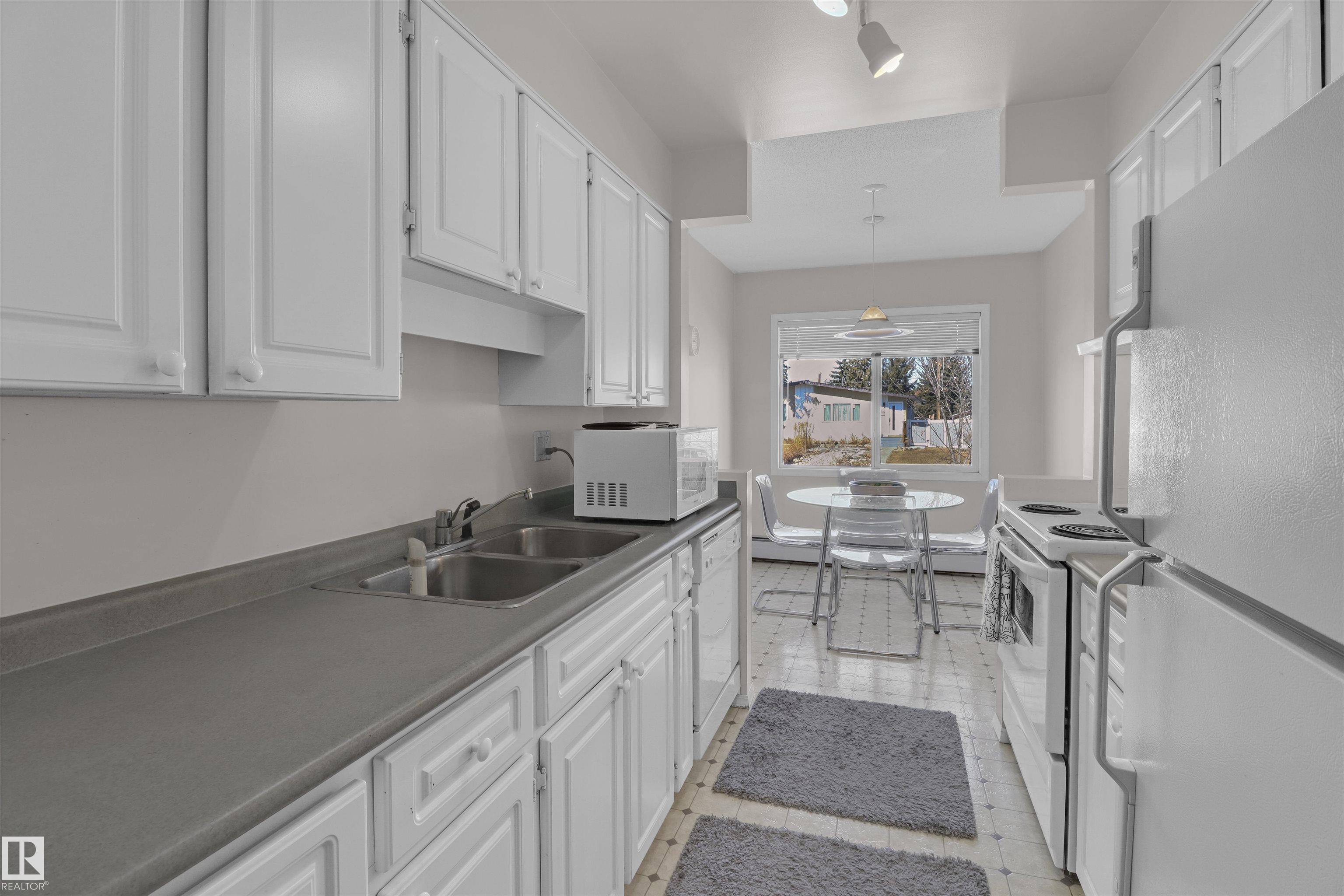 Photo 9 at 201 - 11445 41 Avenue NW, Royal Gardens, Edmonton