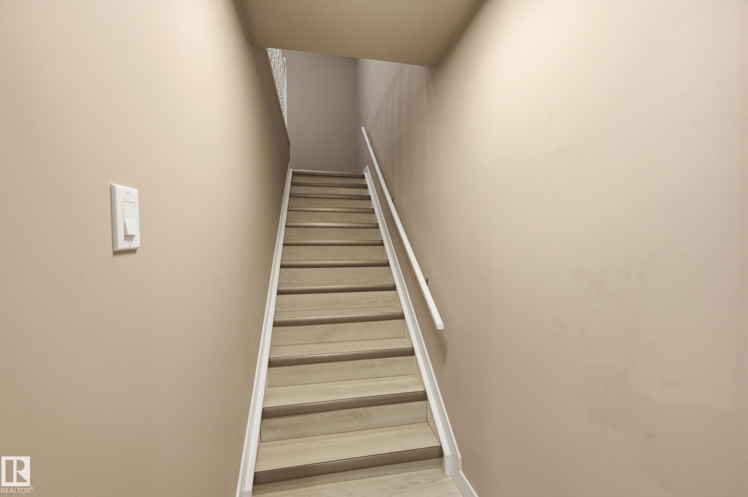 Photo 35 at 6907 19 Avenue NW, Ekota, Edmonton