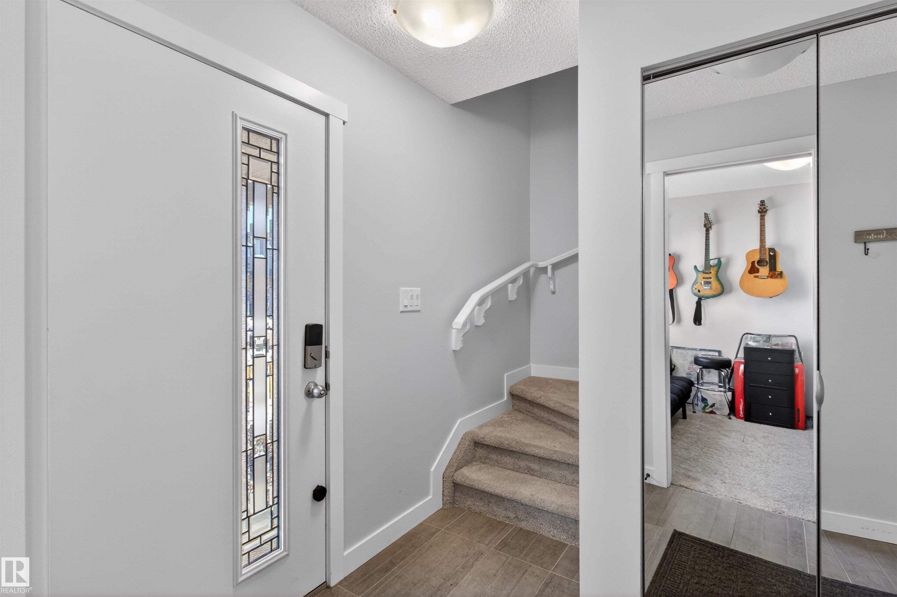 19722 26a Avenue NW, The Uplands, Edmonton