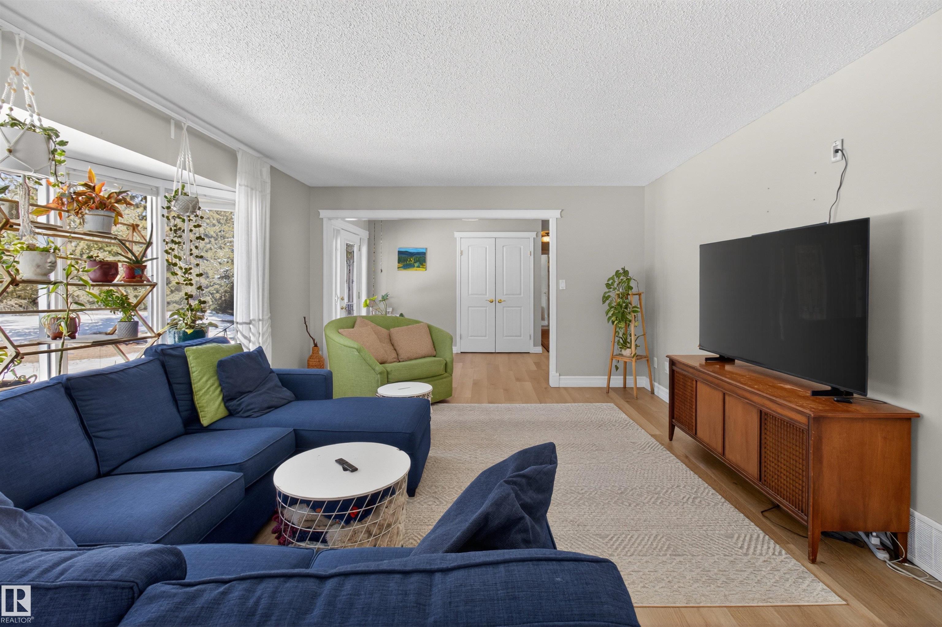 Photo 12 at 98 - 52552 Rge Road 224, Sun Hill Estates, Rural Strathcona County