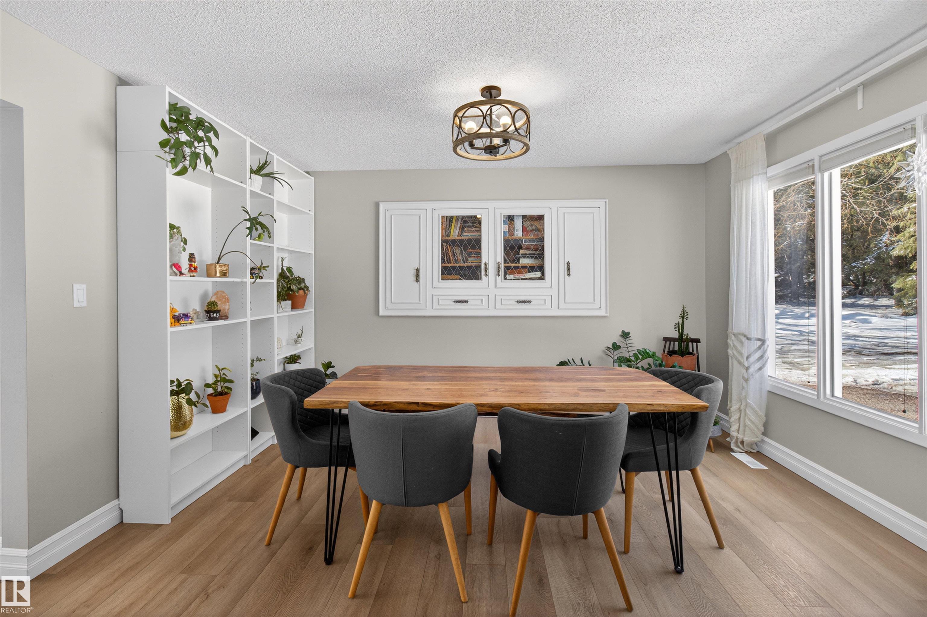 Photo 16 at 98 - 52552 Rge Road 224, Sun Hill Estates, Rural Strathcona County