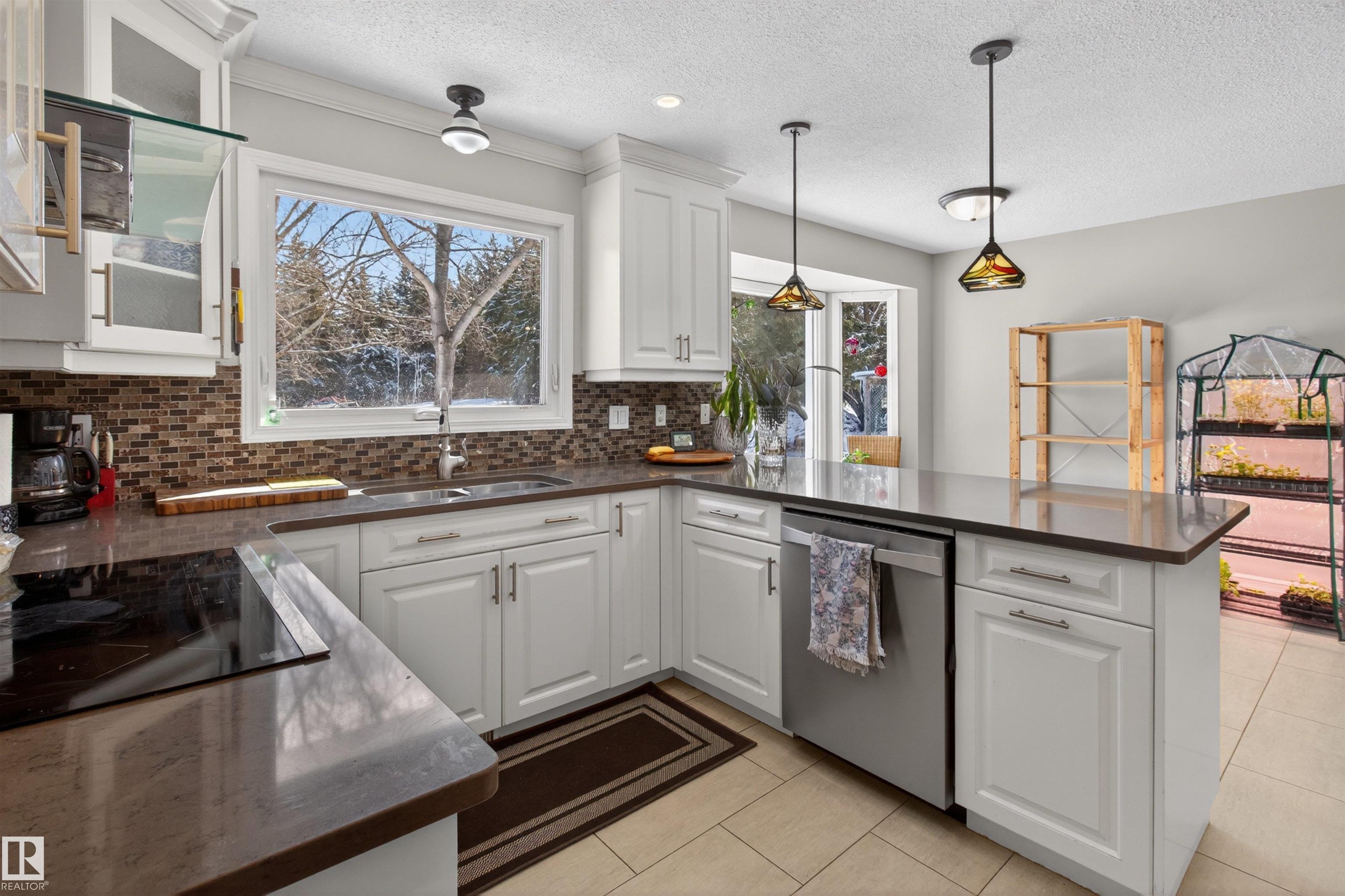 Photo 23 at 98 - 52552 Rge Road 224, Sun Hill Estates, Rural Strathcona County