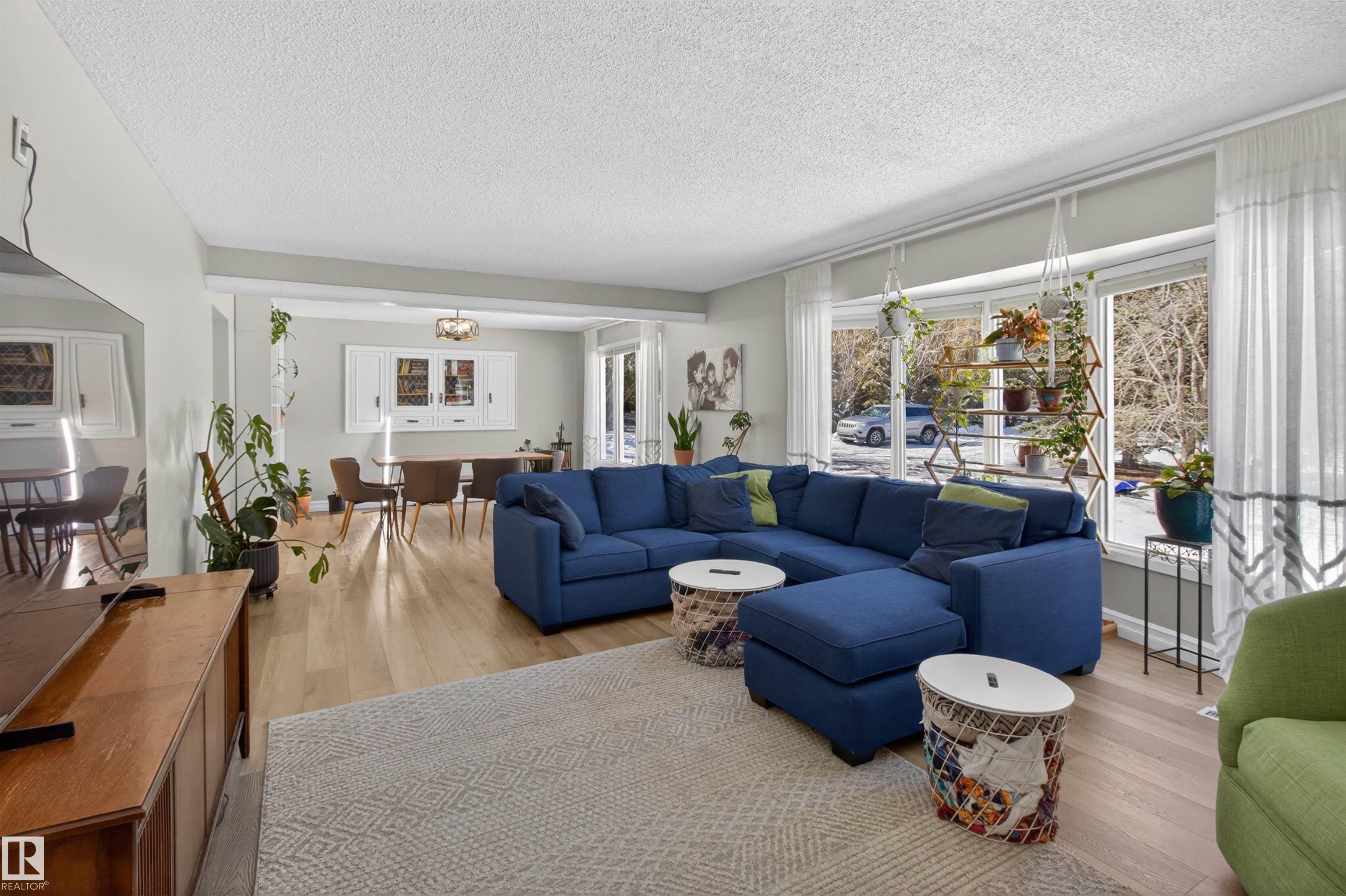 Photo 9 at 98 - 52552 Rge Road 224, Sun Hill Estates, Rural Strathcona County