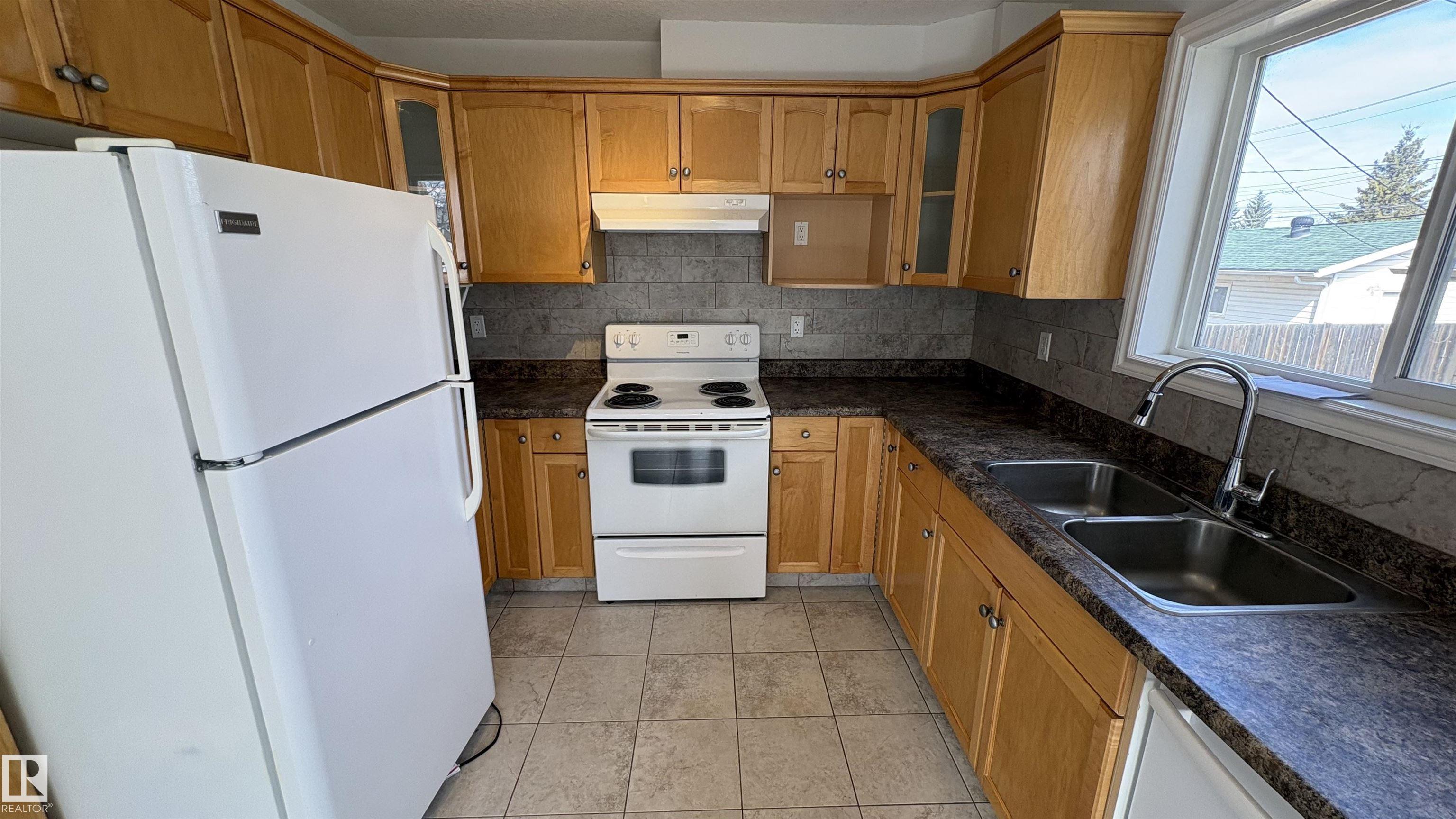 Photo 15 at 10231 163 Street NW, Britannia Youngstown, Edmonton