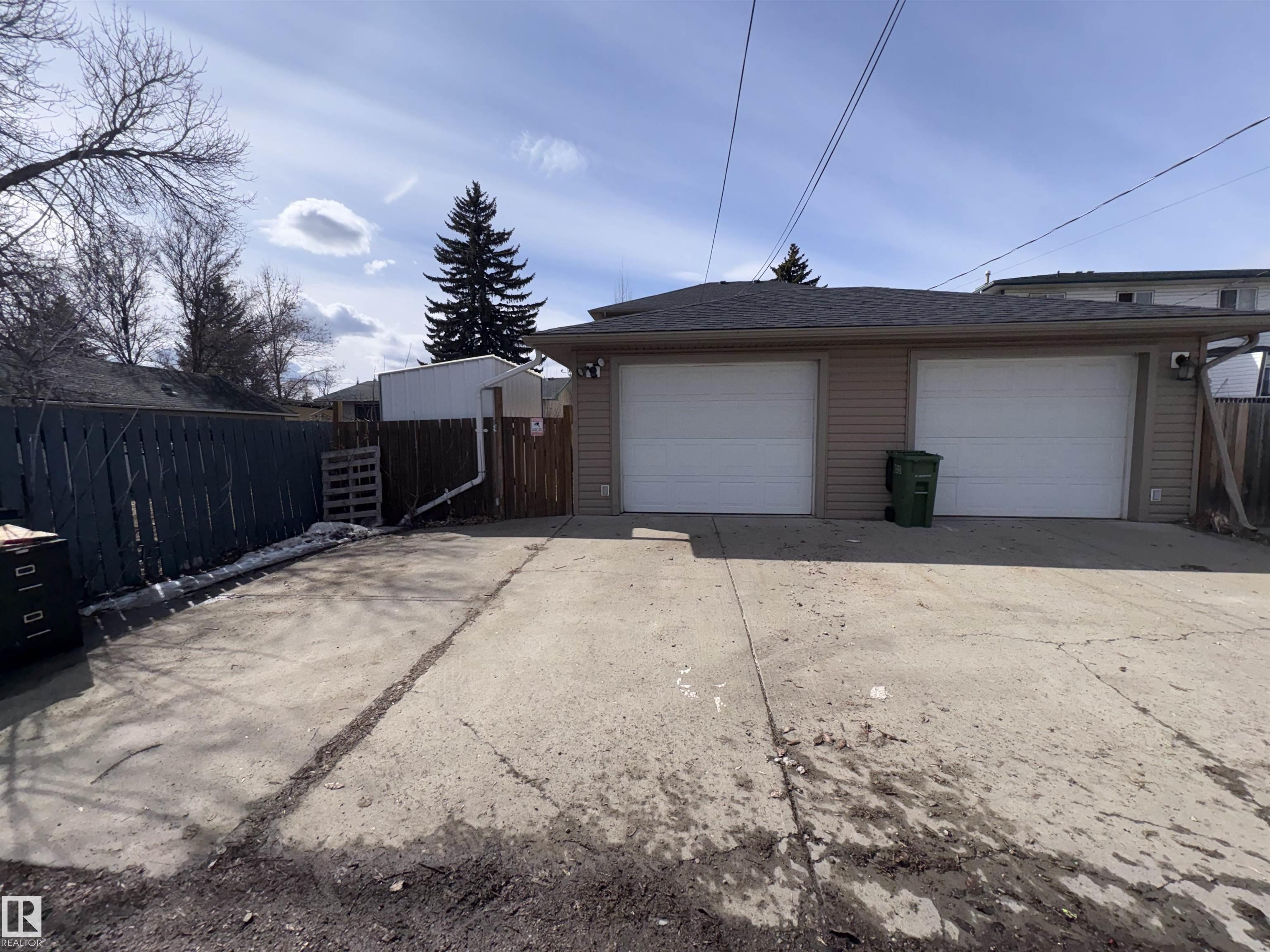Photo 9 at 10231 163 Street NW, Britannia Youngstown, Edmonton
