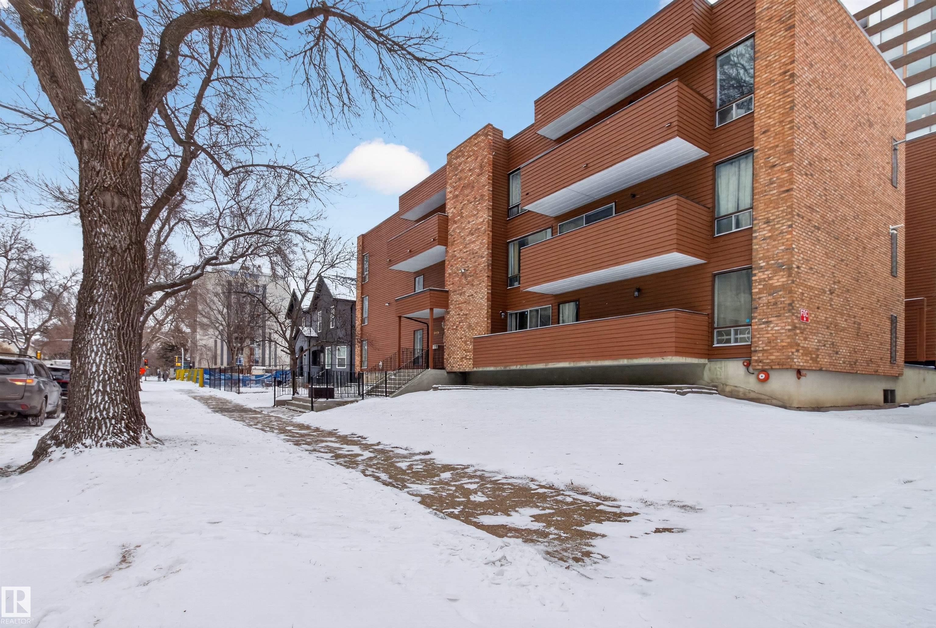 #305 10026 112 ST NW