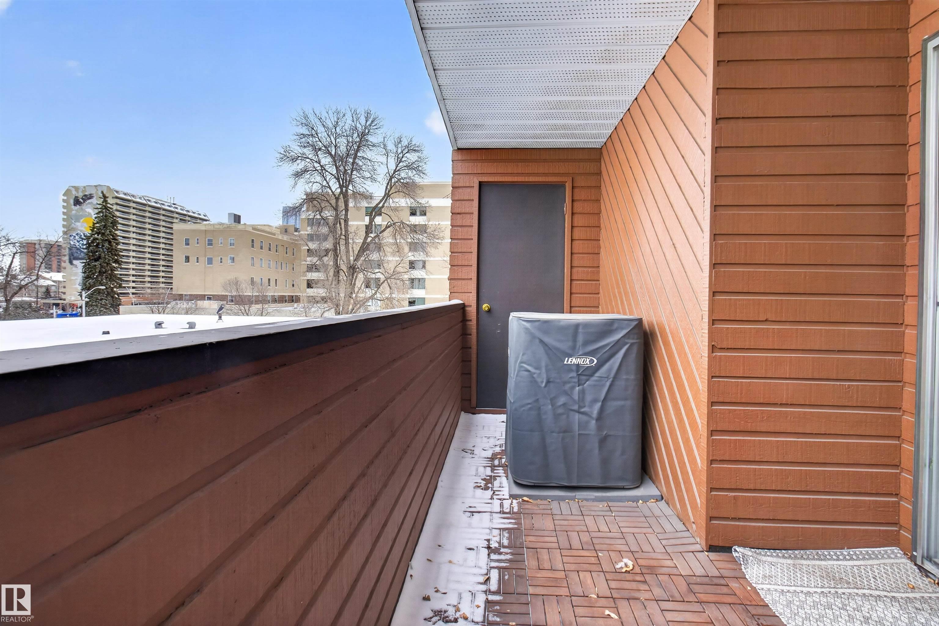 Photo 19 at 305 - 10026 112 Street NW, Wîhkwêntôwin, Edmonton