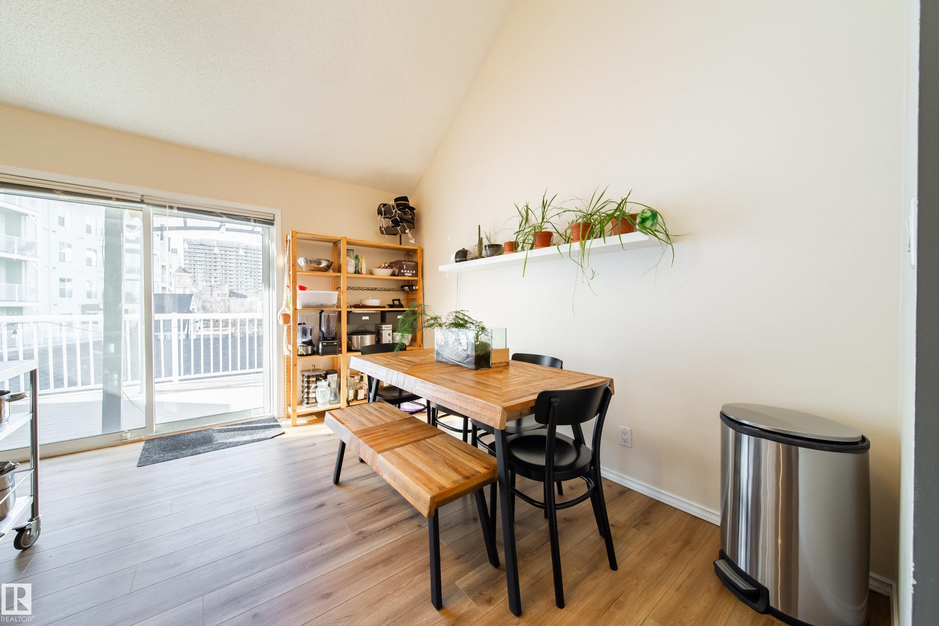 Photo 12 at 11 - 10235 111 Street NW, Downtown, Edmonton