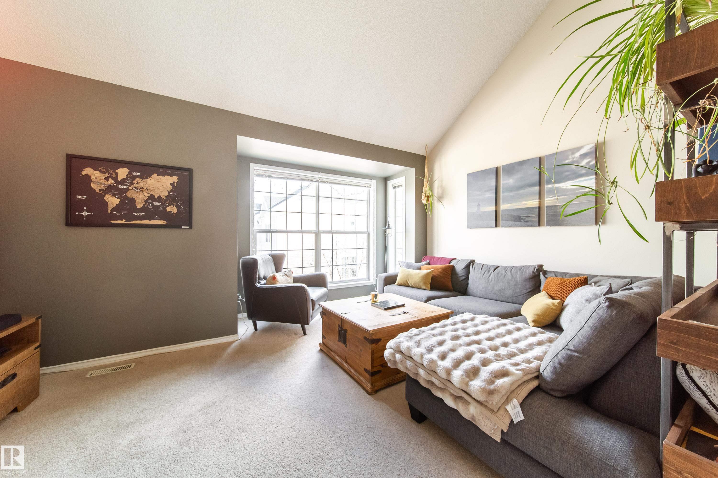 Photo 6 at 11 - 10235 111 Street NW, Downtown, Edmonton