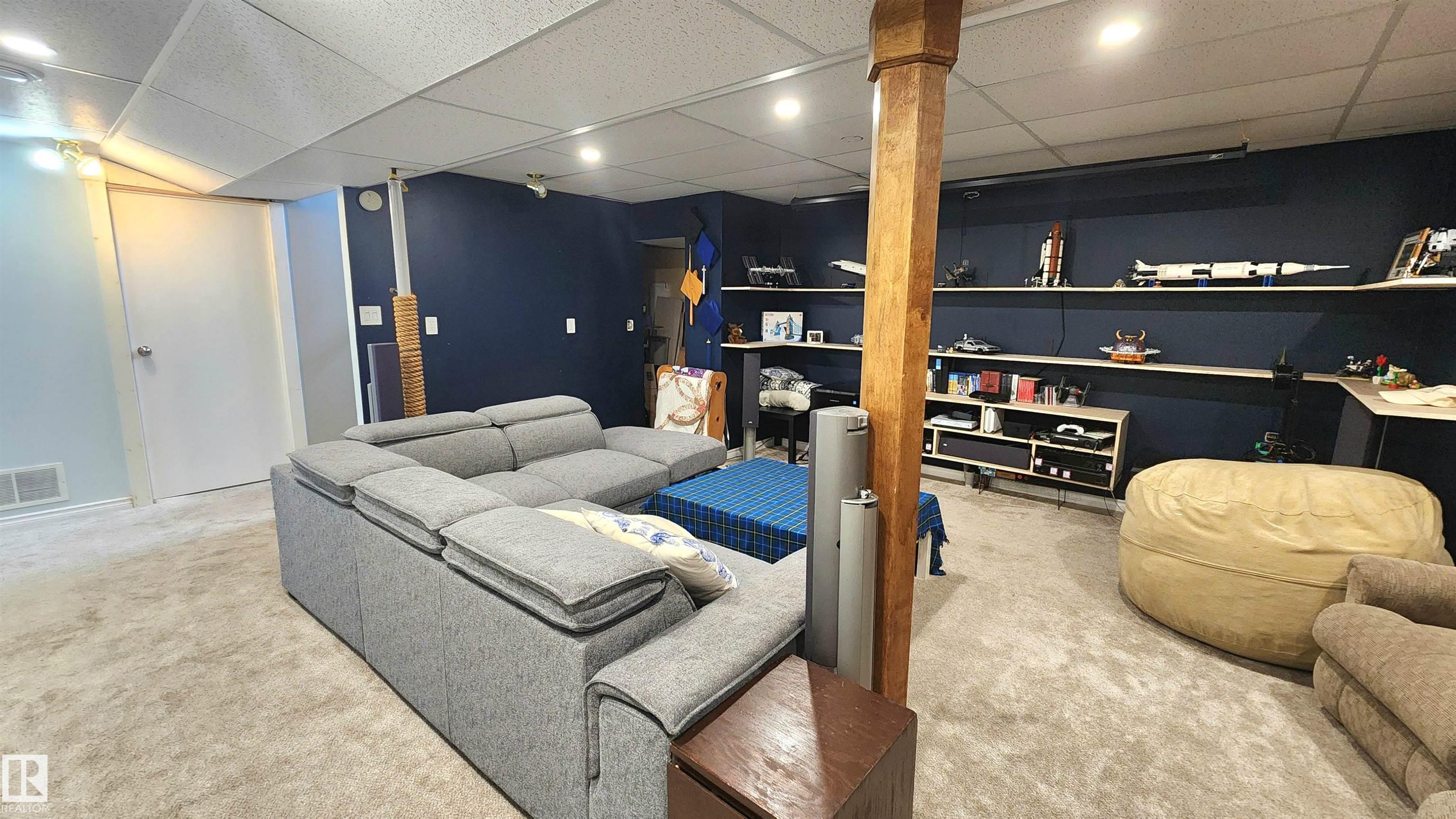 Photo 15 at 3531 46 Street NW, Minchau, Edmonton