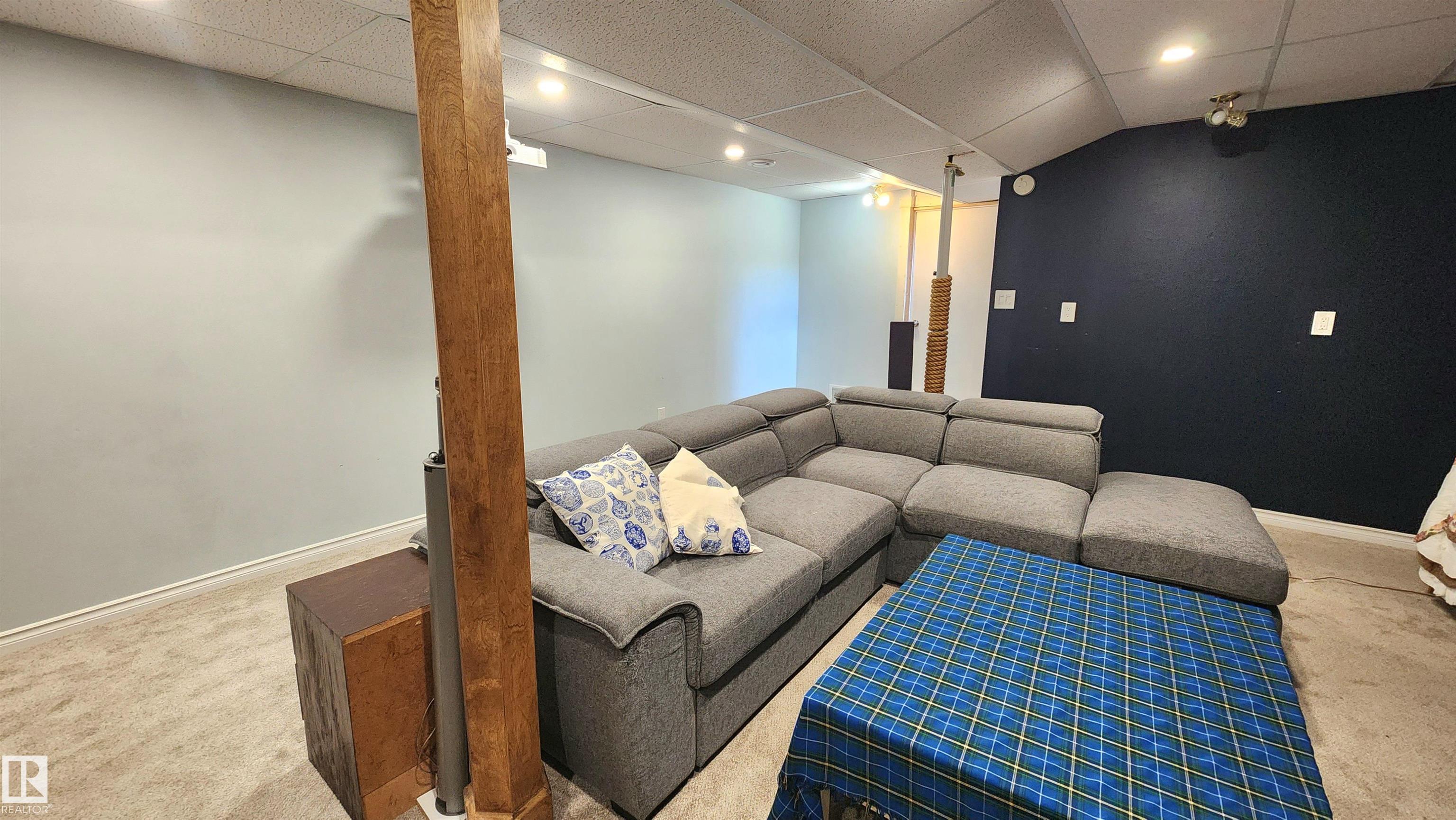 Photo 16 at 3531 46 Street NW, Minchau, Edmonton