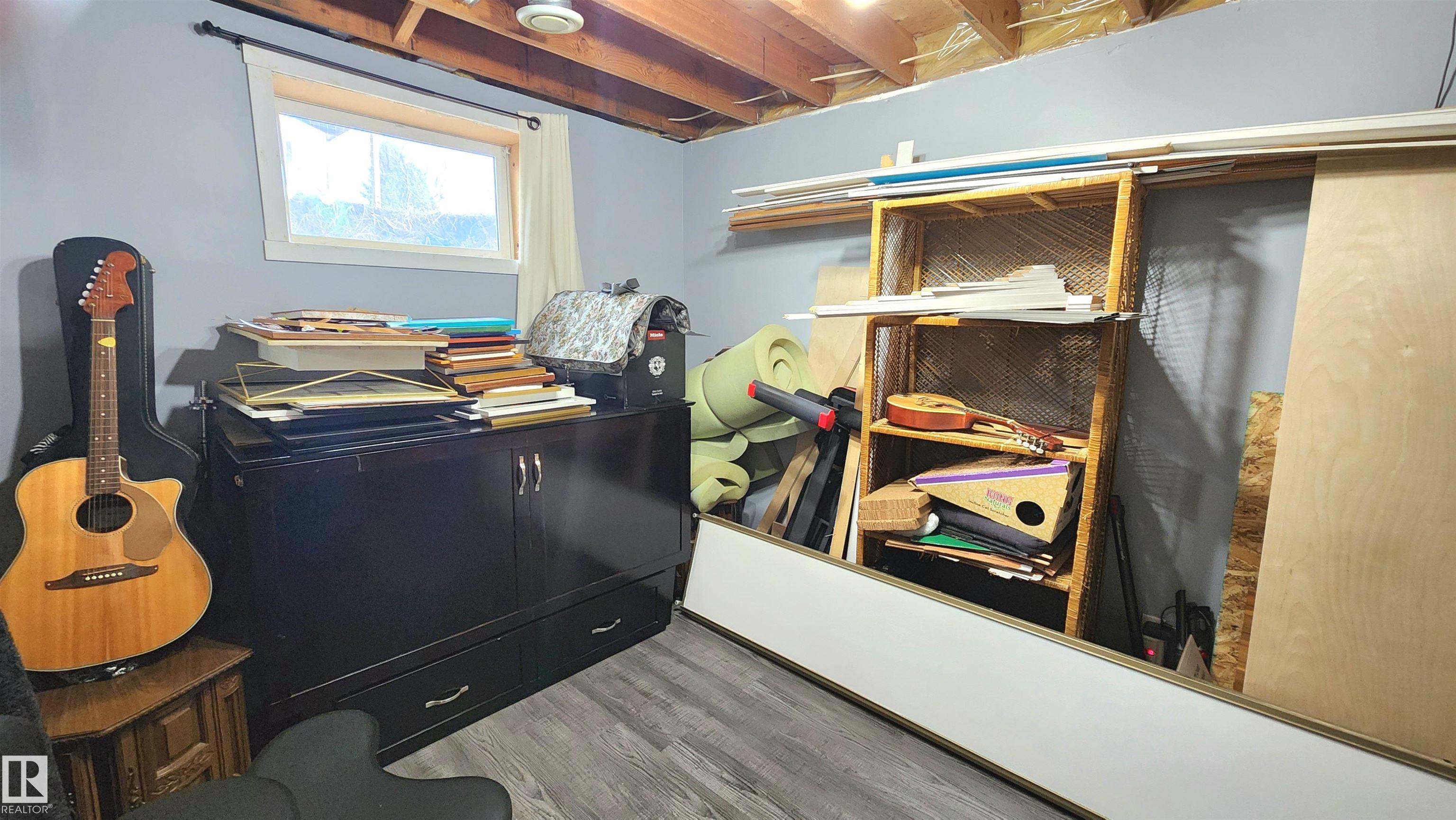 Photo 24 at 3531 46 Street NW, Minchau, Edmonton