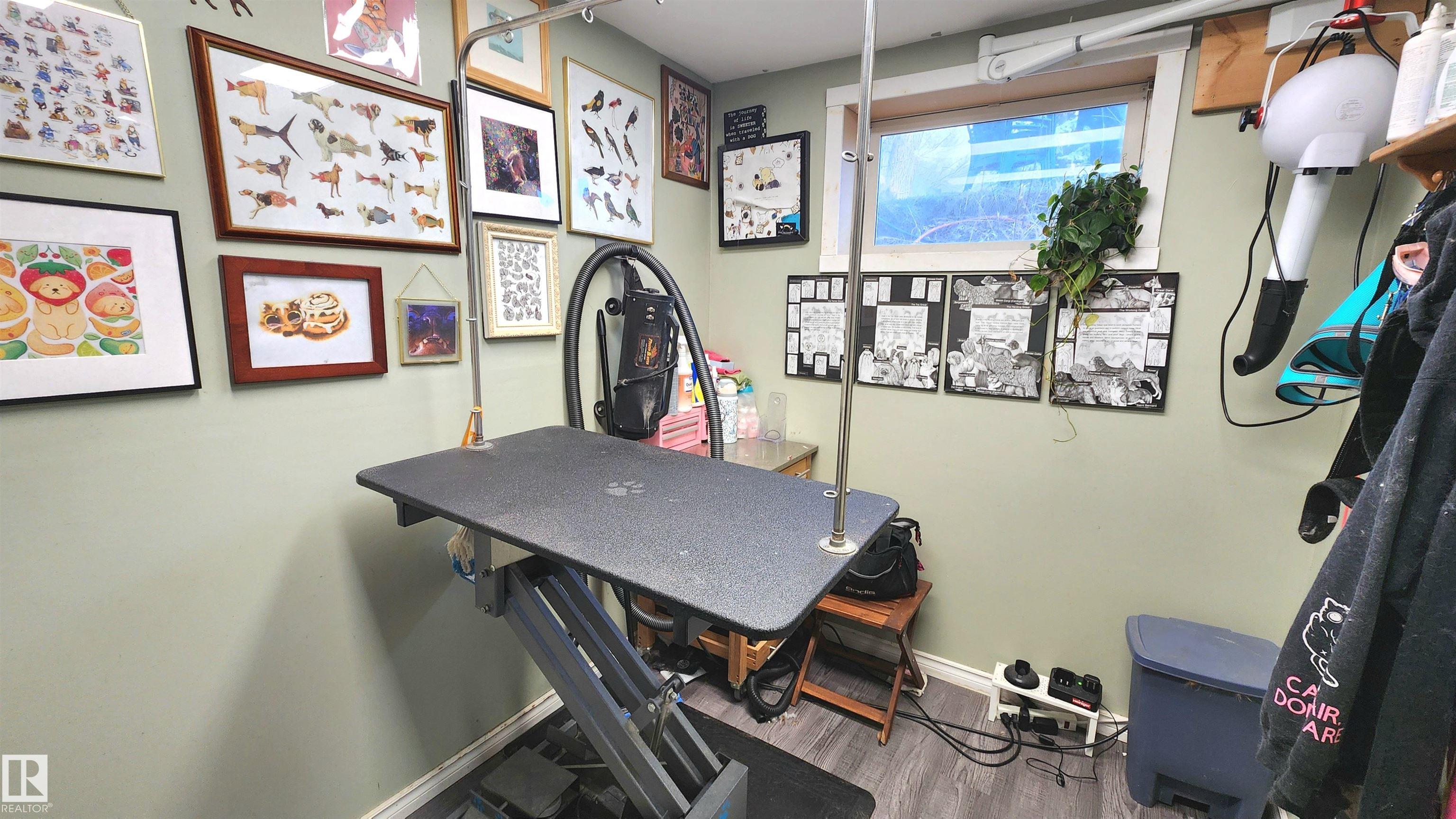 Photo 26 at 3531 46 Street NW, Minchau, Edmonton