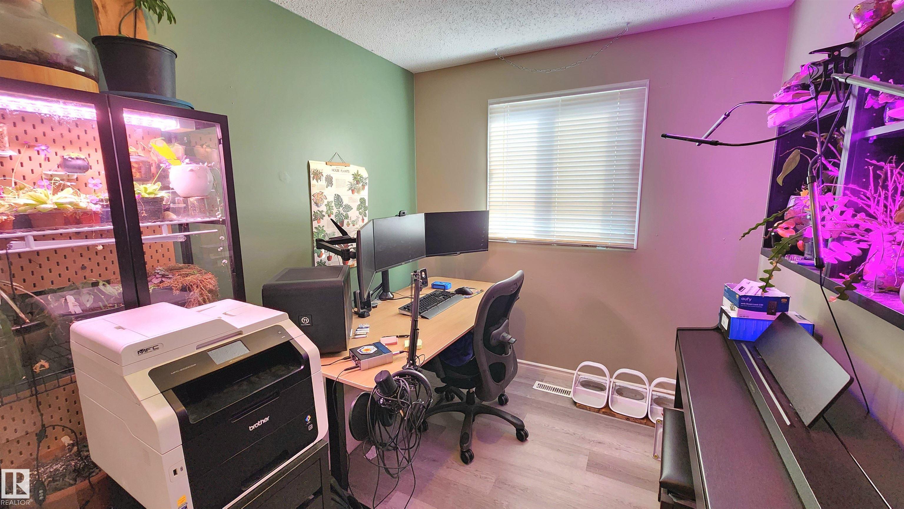 Photo 28 at 3531 46 Street NW, Minchau, Edmonton