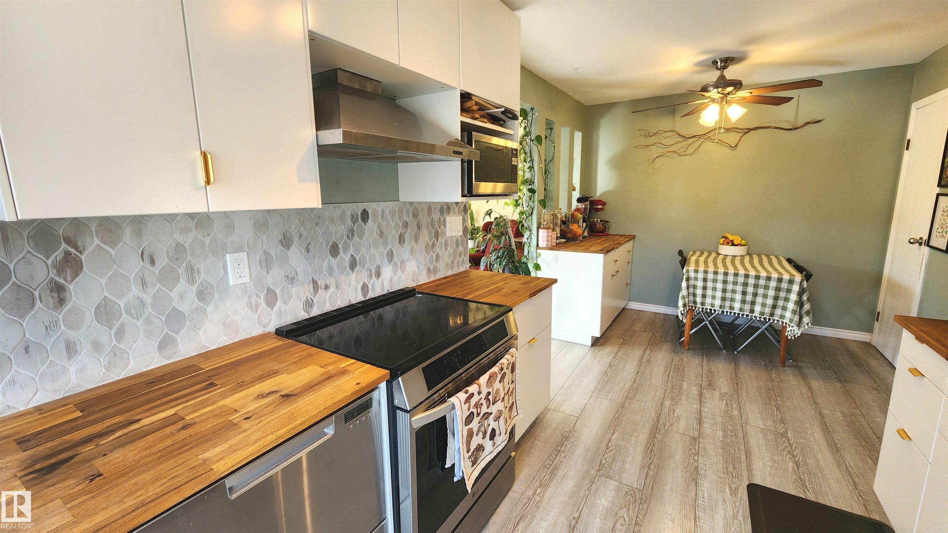 Photo 9 at 3531 46 Street NW, Minchau, Edmonton