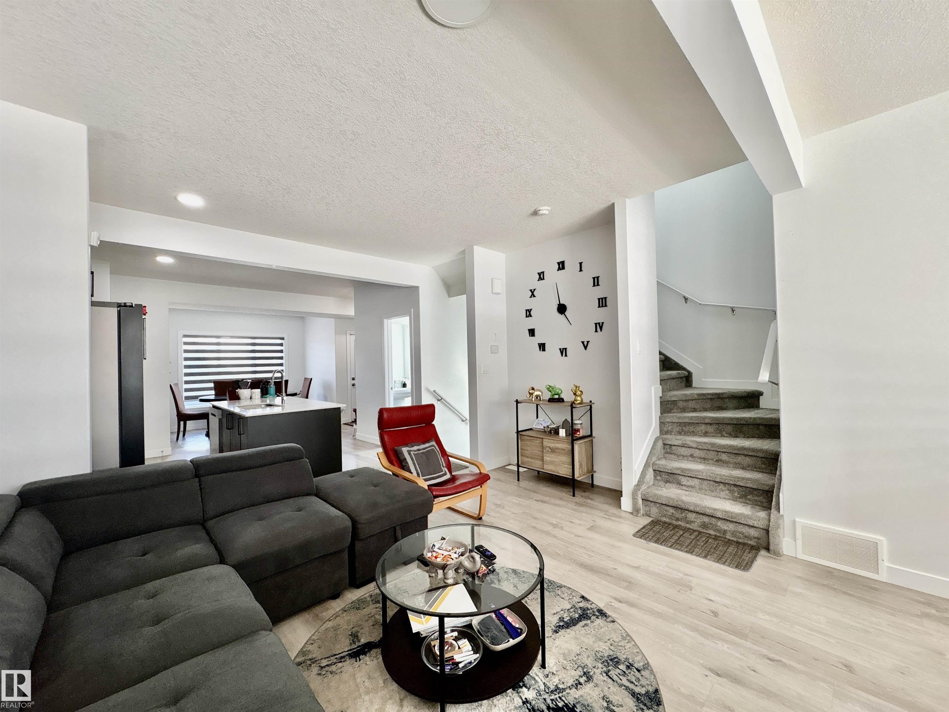 Photo 12 at 1203 Eaton Lane NW, Edgemont, Edmonton