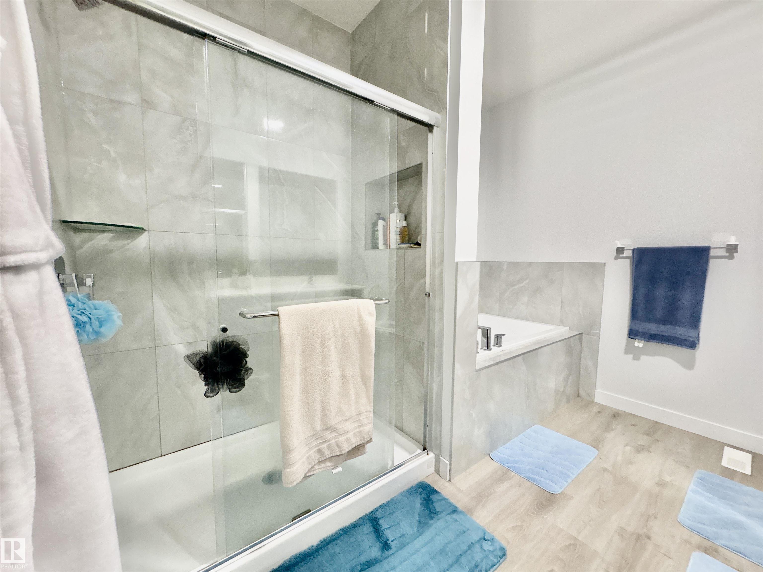 Photo 34 at 1203 Eaton Lane NW, Edgemont, Edmonton