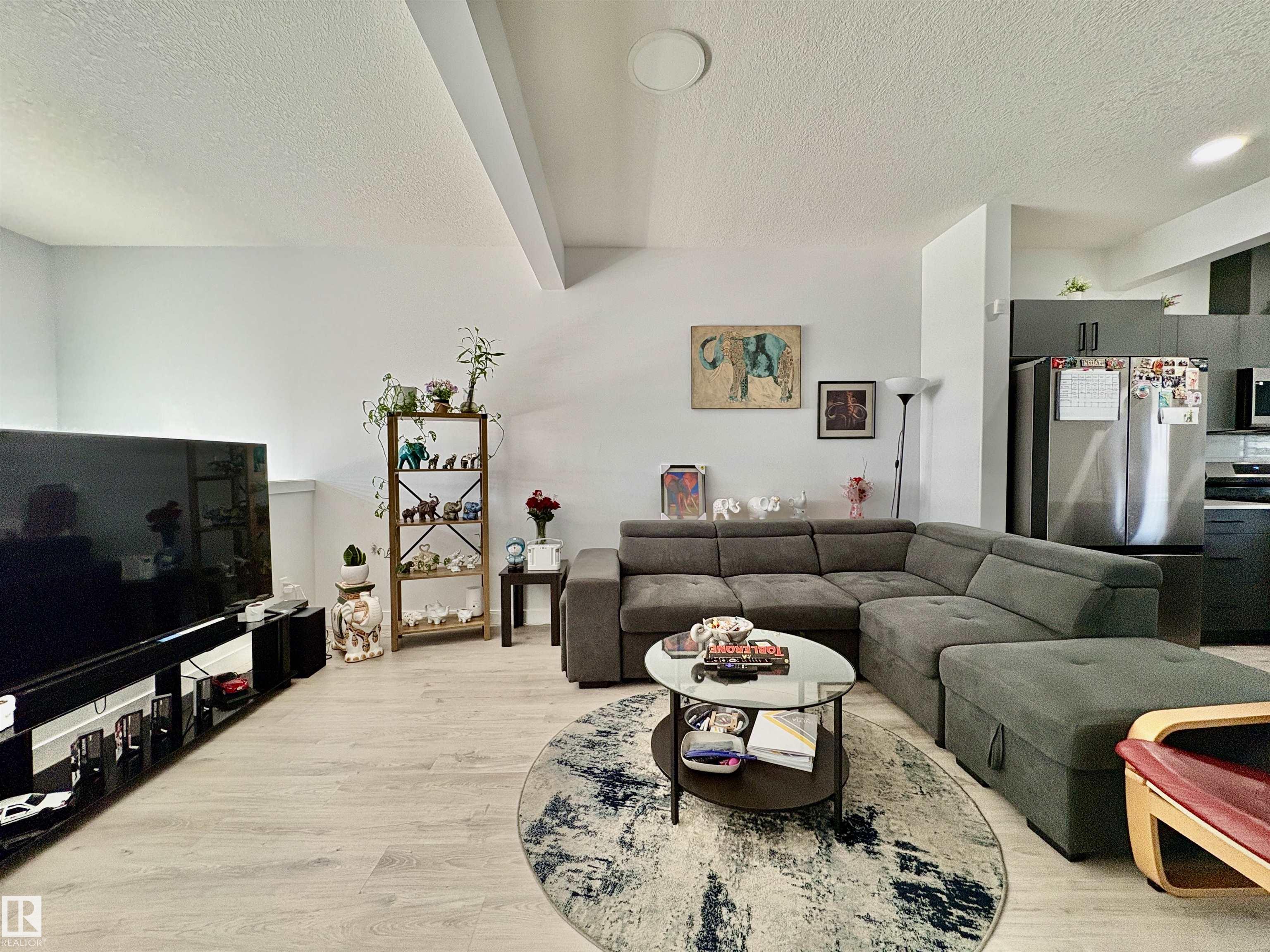 Photo 8 at 1203 Eaton Lane NW, Edgemont, Edmonton