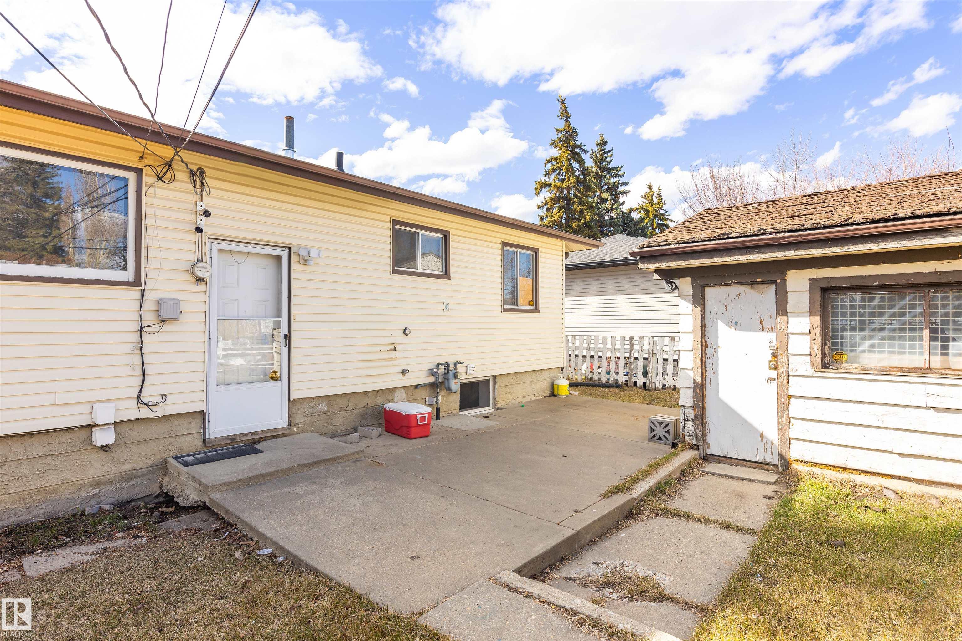 Photo 9 at 9007 149 Street NW, Parkview, Edmonton