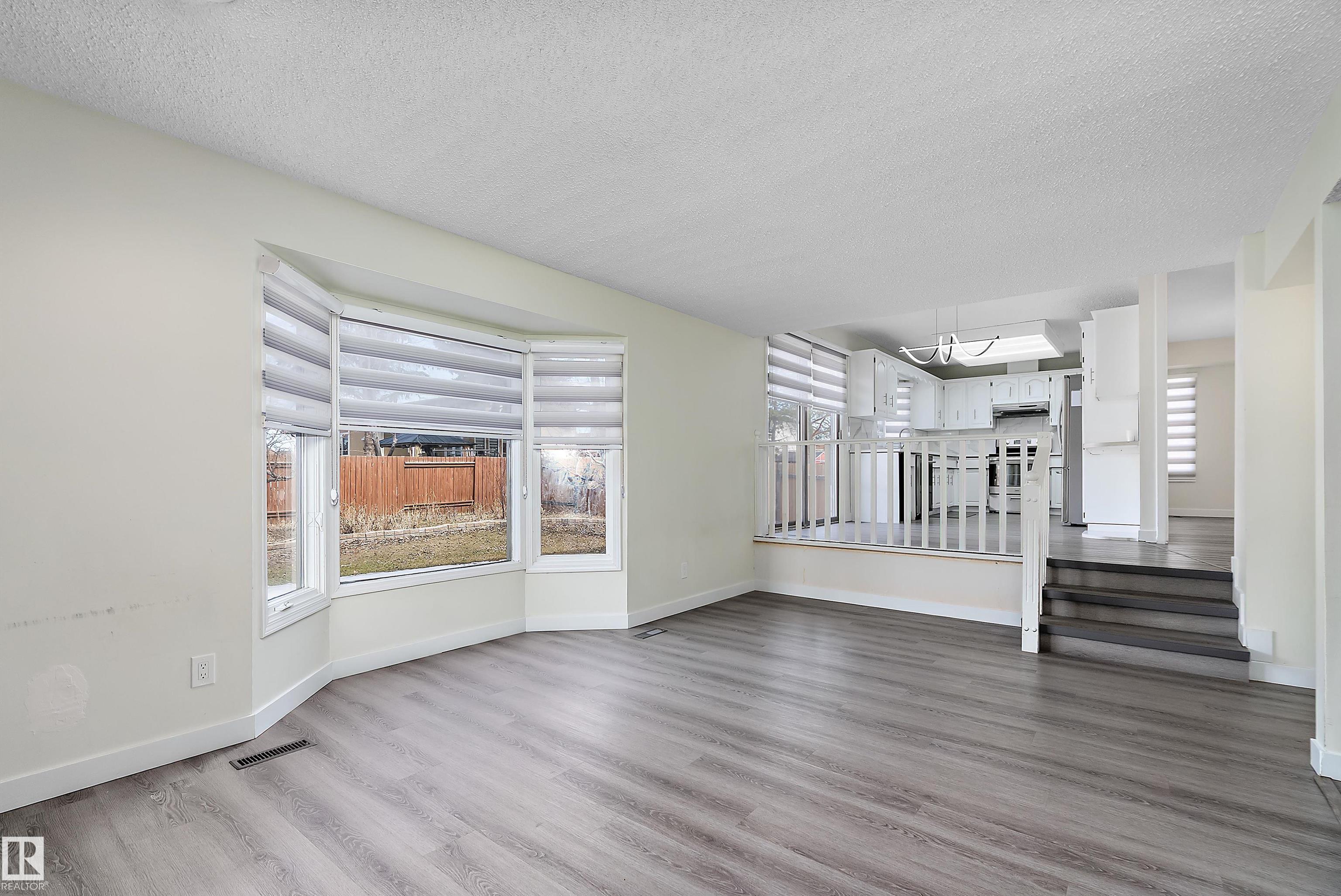 Photo 21 at 11020 158 Avenue NW, Beaumaris, Edmonton