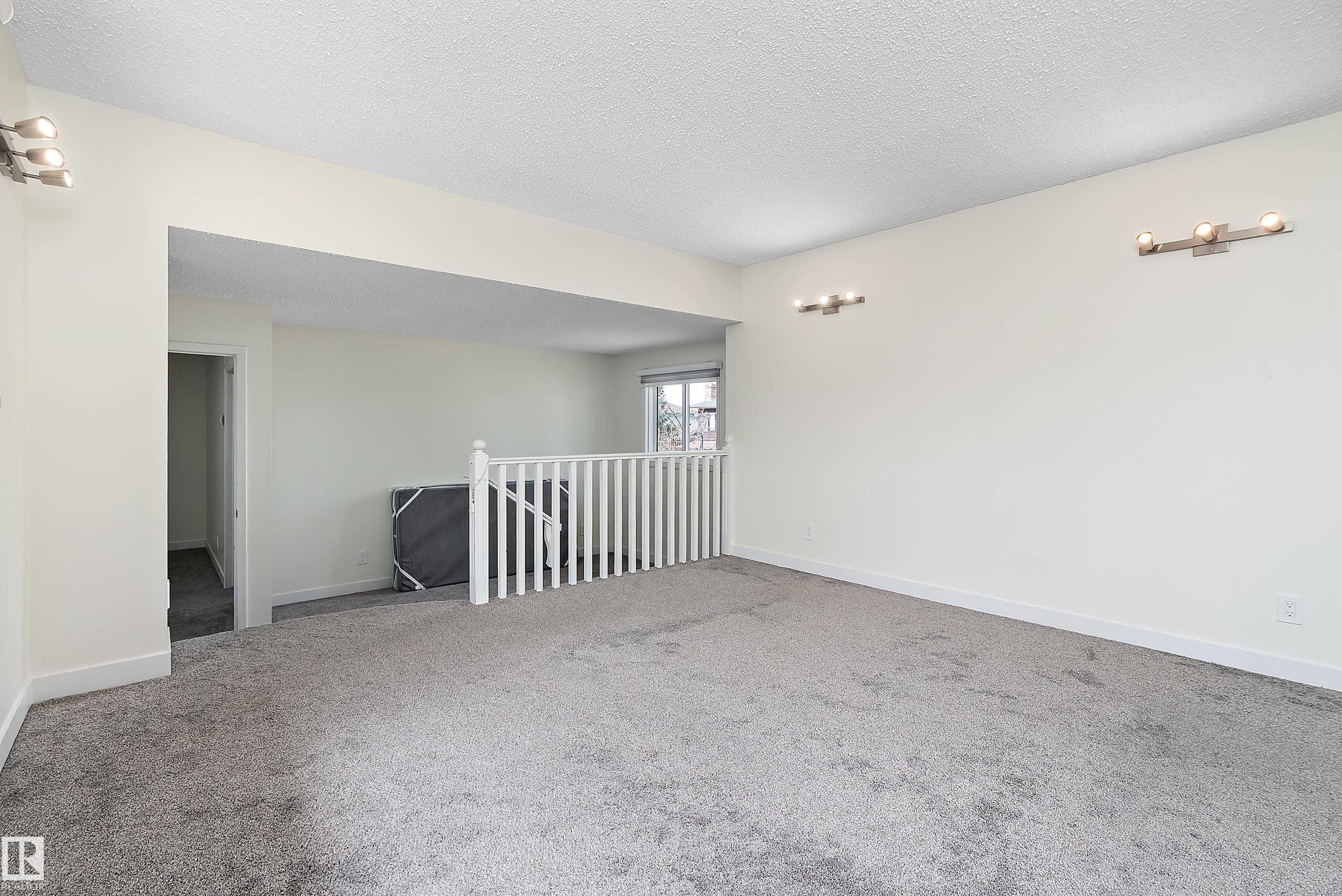 Photo 36 at 11020 158 Avenue NW, Beaumaris, Edmonton