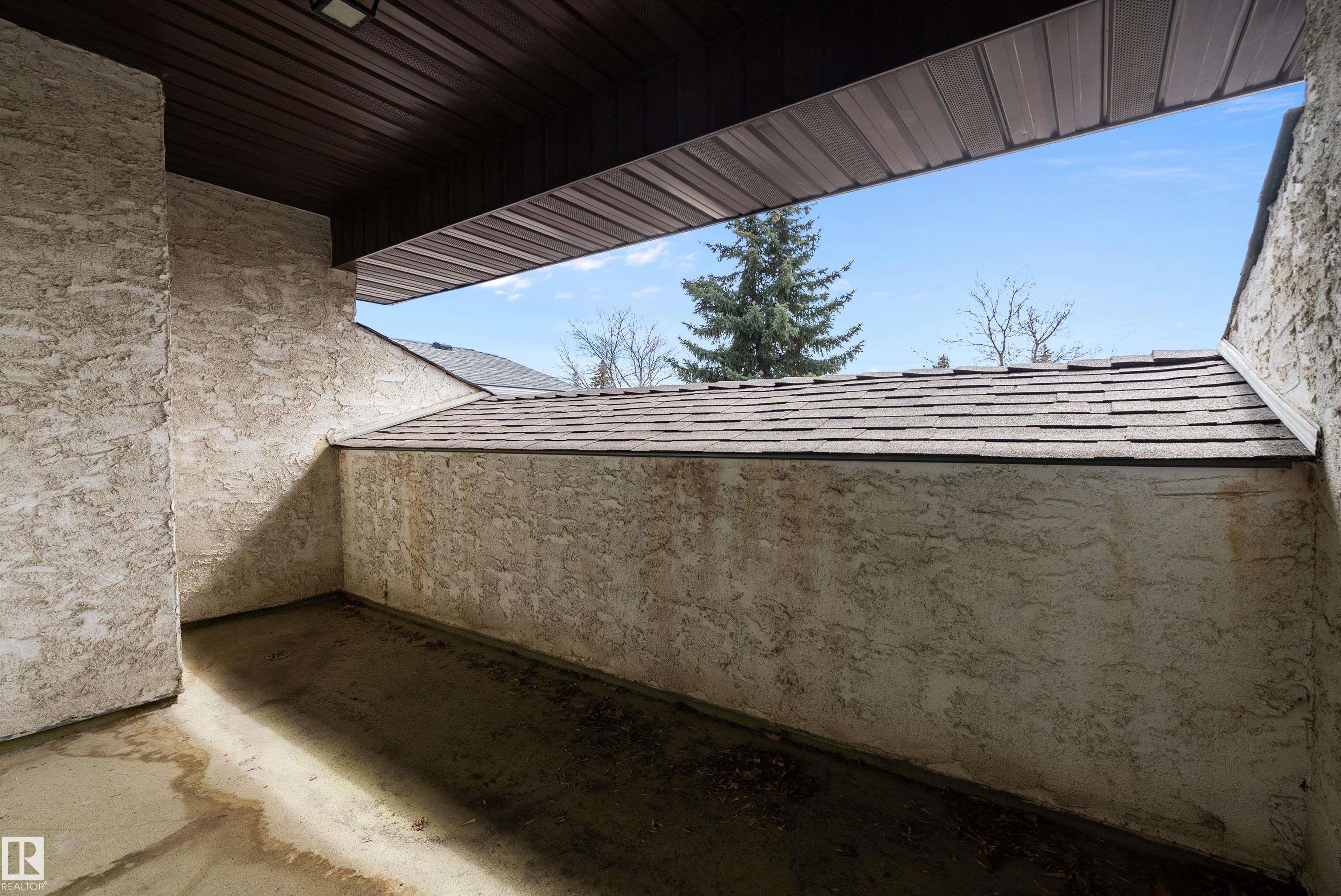 Photo 39 at 11020 158 Avenue NW, Beaumaris, Edmonton